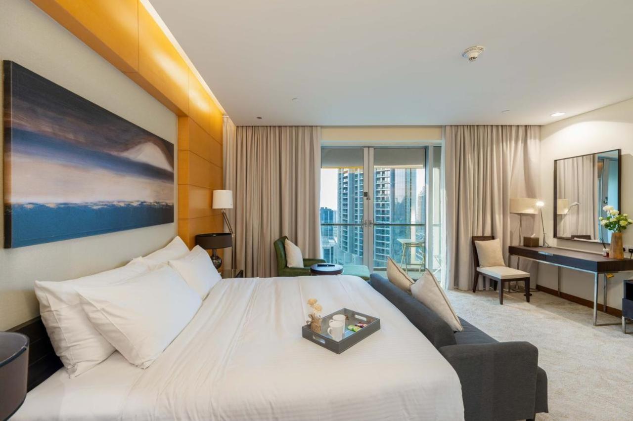 Holistay Luxury Homes - Burj Khalifa View - Direct Access Mall * Dubai