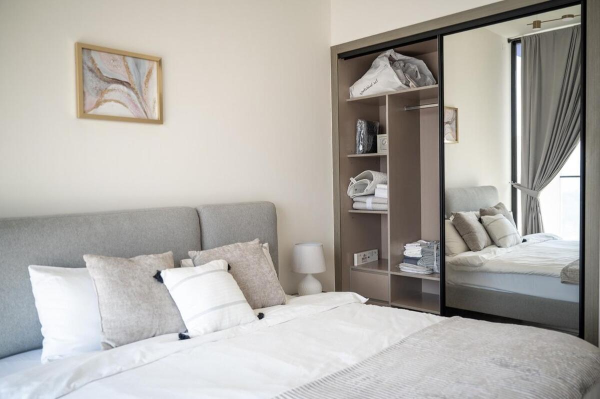 Brand New Luxurious - Modern 1br - Pool - Gym Apartment