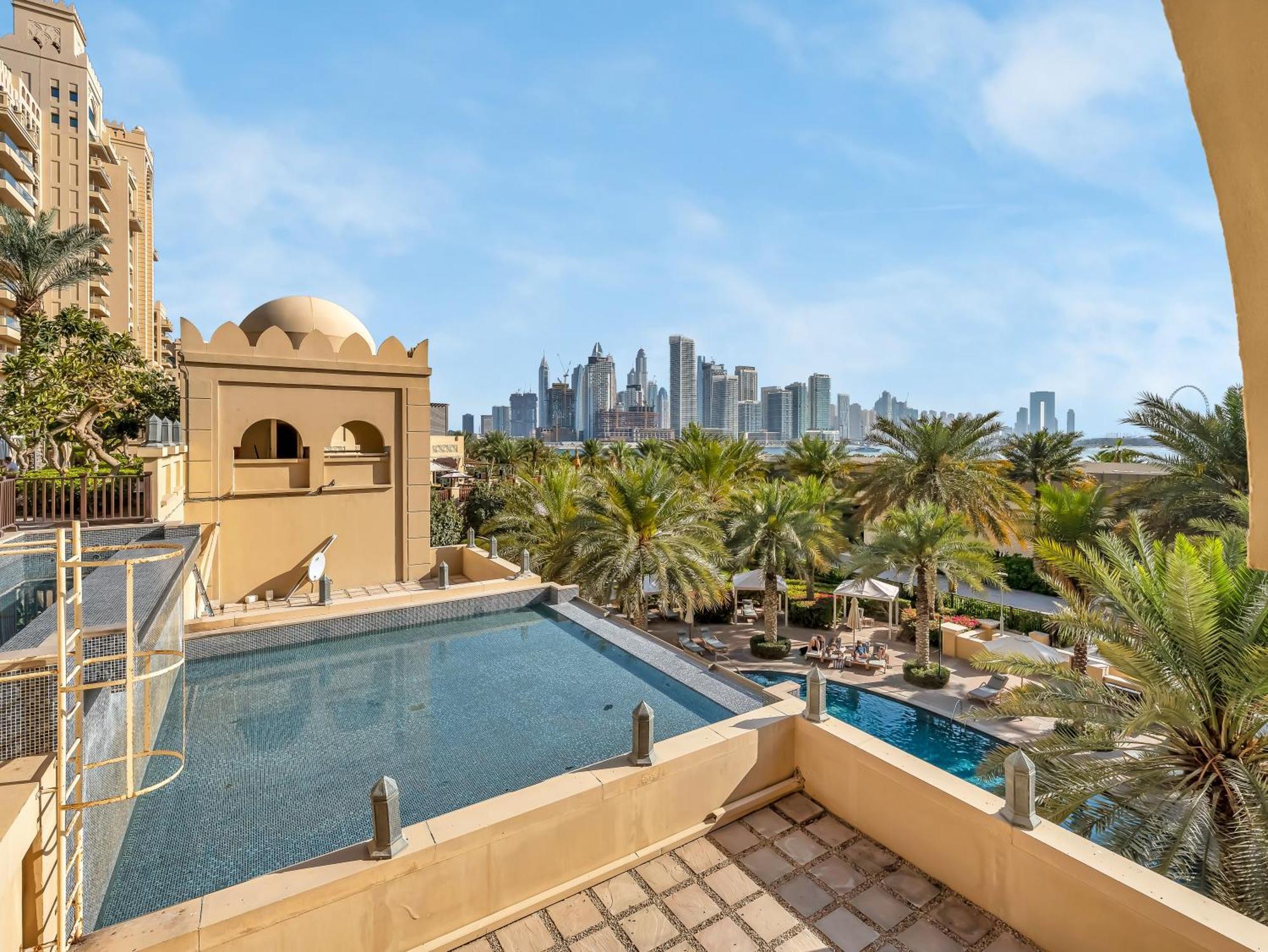 New Fairmont With Private On Palmjumeirah * Dubai