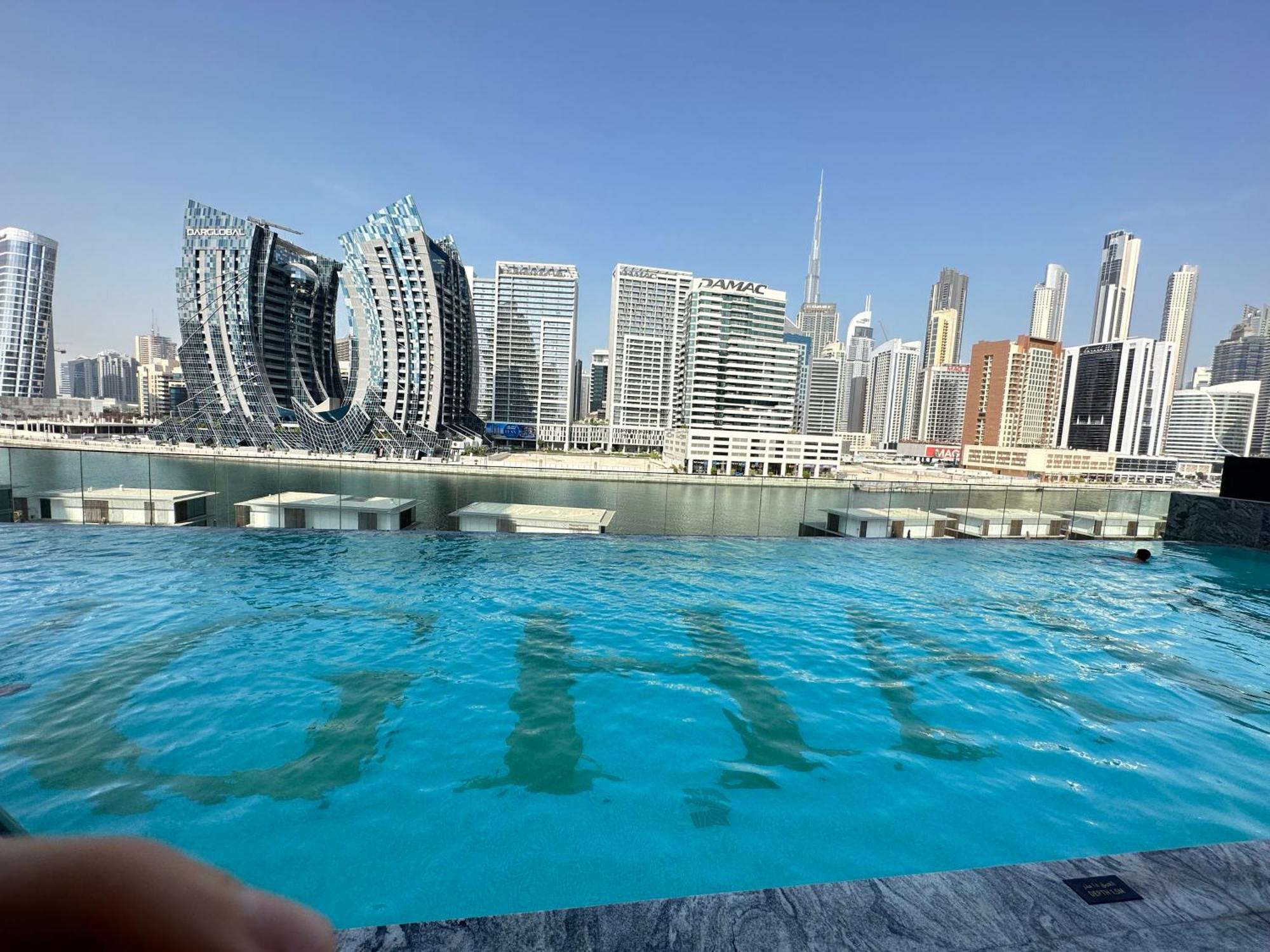 Casa de hóspedes Binghatti Canal With Private Jacuzzi Burj Khalifa View Kings Dubai