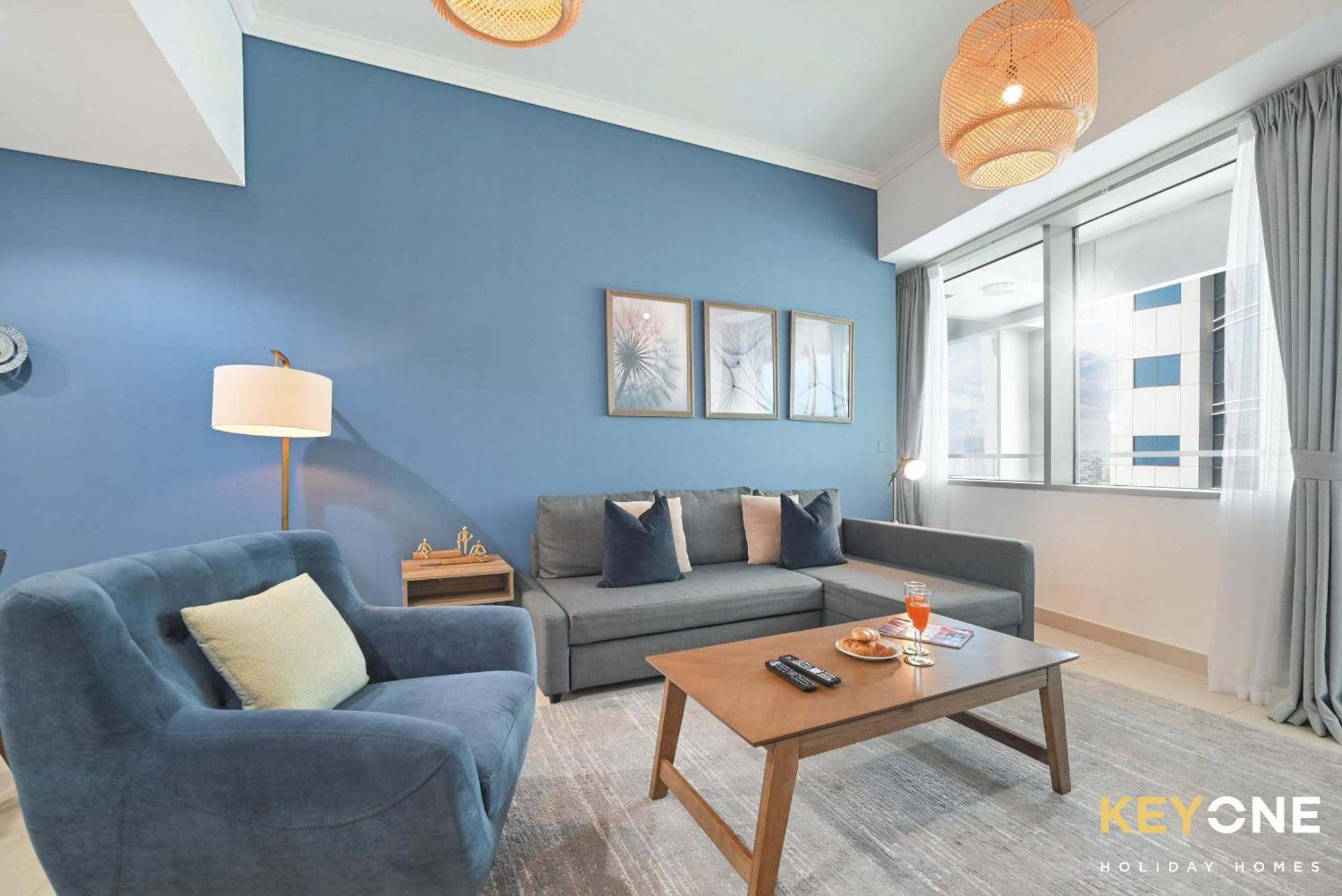 Fascinating Ocean Views In A One Bedroom *