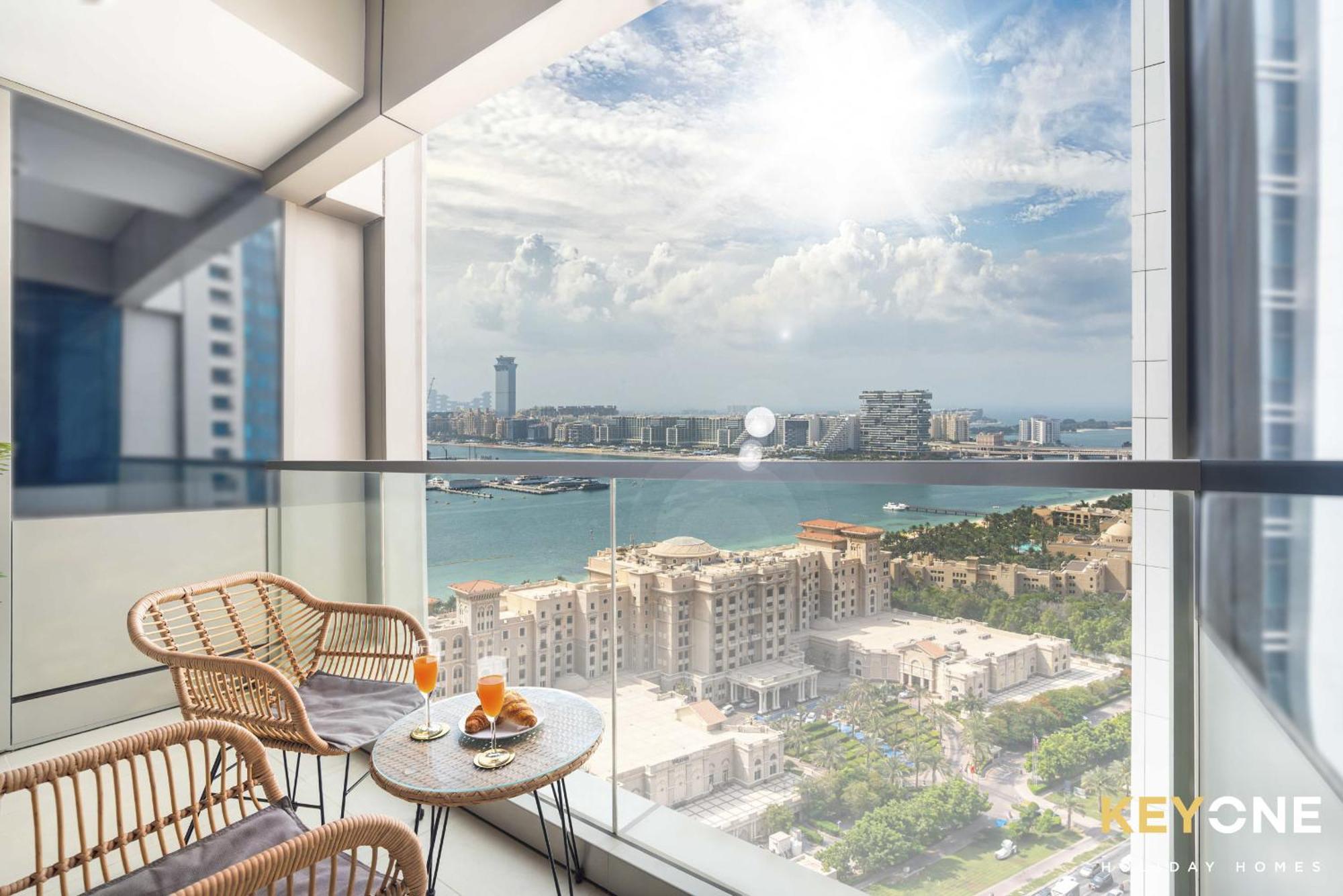 Fascinating Ocean Views In A One Bedroom Dubai