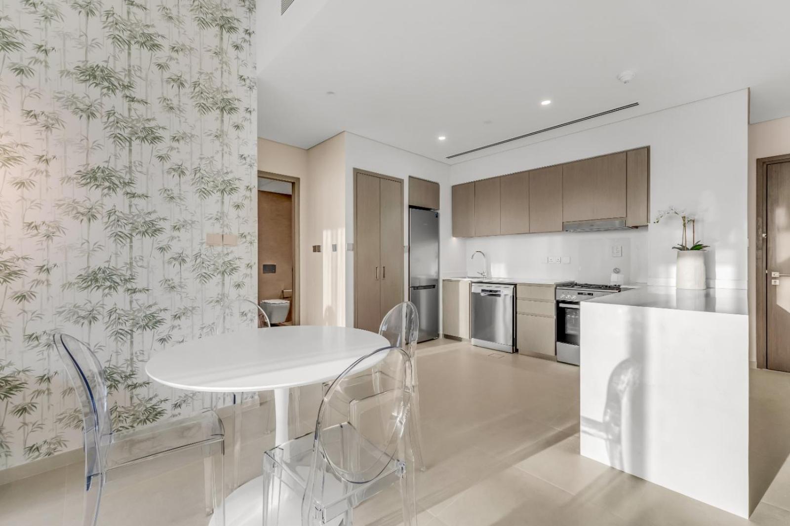 Skyline View, High Rise Luxury Next To Burj Daire Dubai