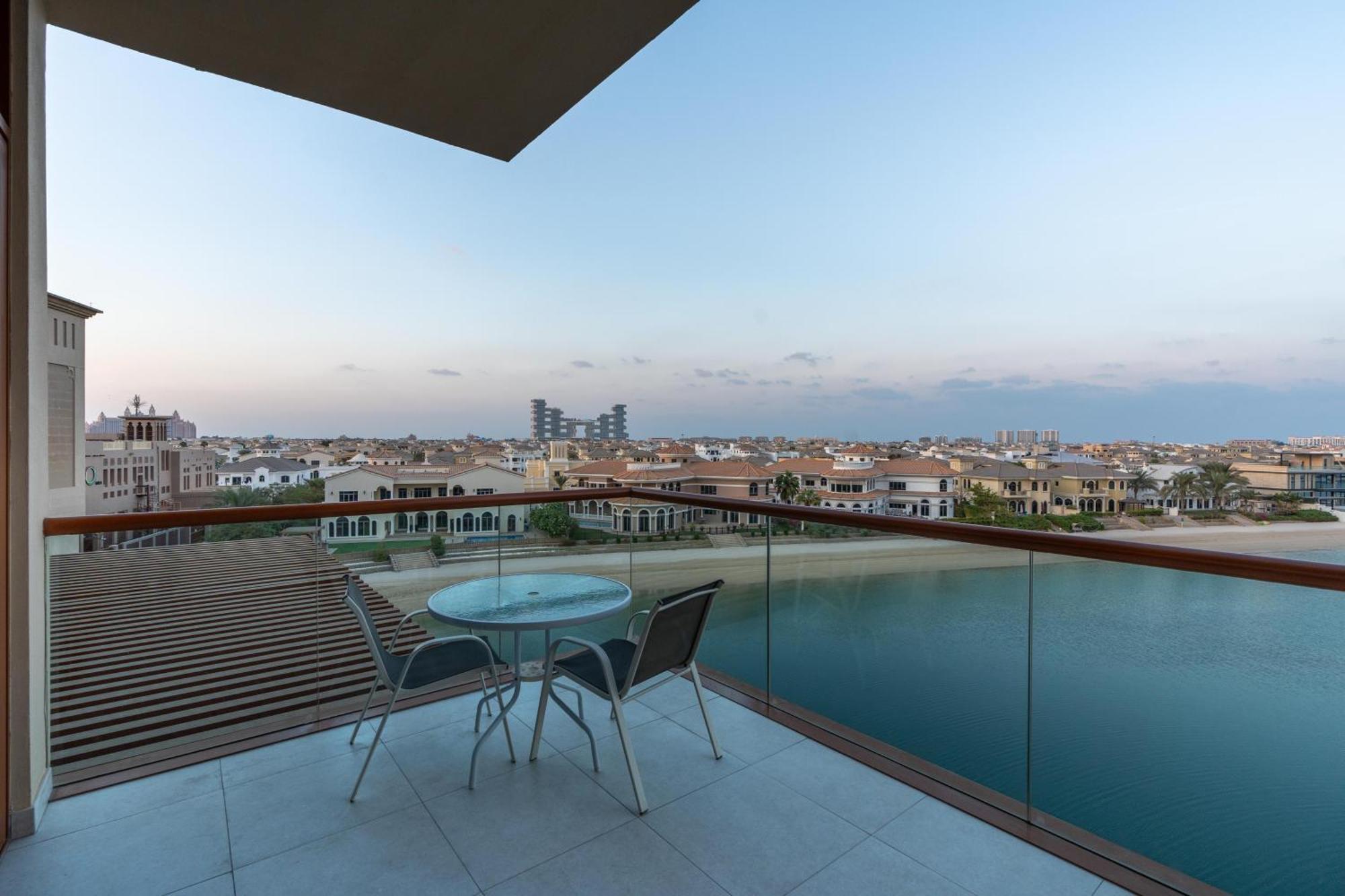 Dreamy Waterfront In Palm Jumeirah *