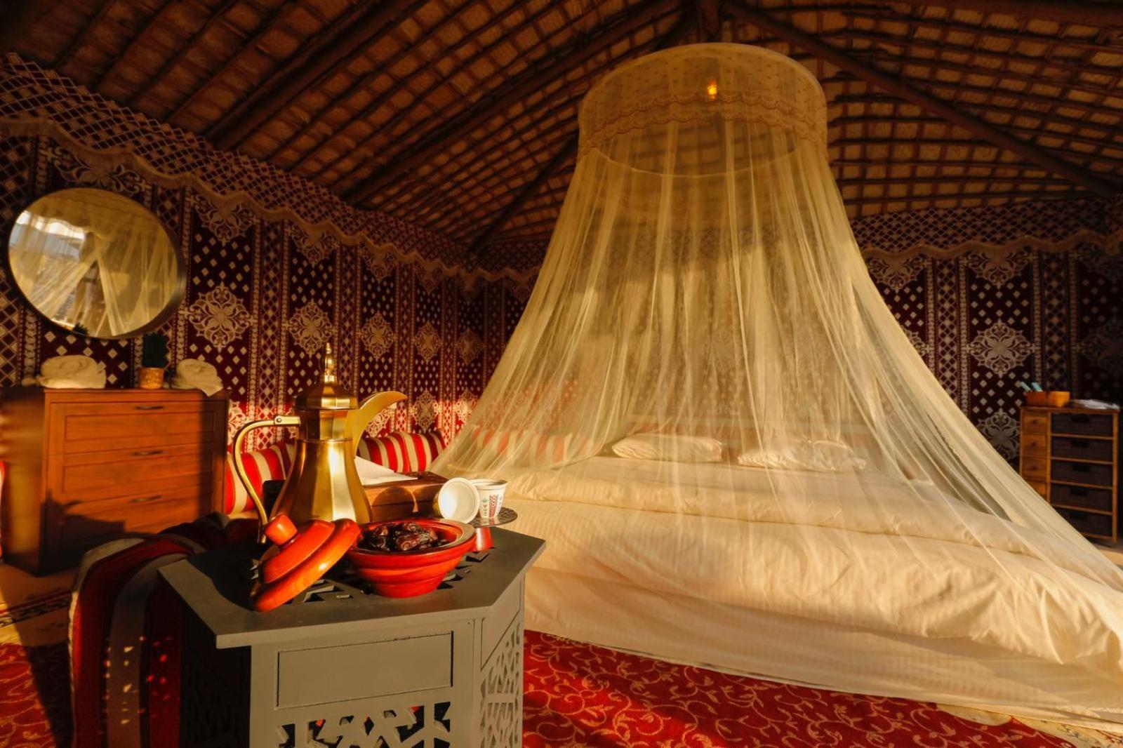 Al Marmoom Oasis Luxury Tents And Bedouin Experience Dubai