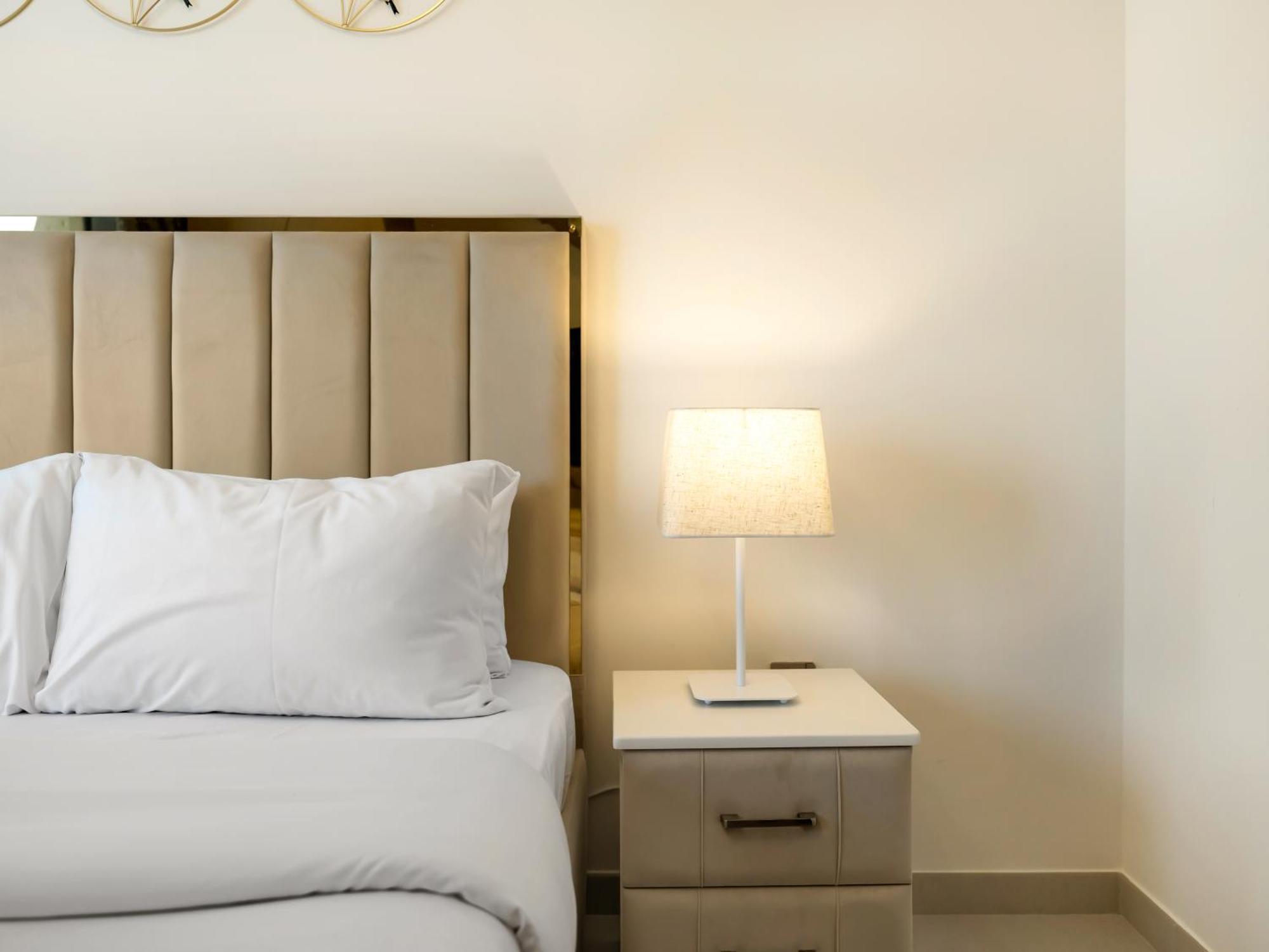 Luxurious Apartments In Burj Royale With Burj Khalifa Views Opposite Dubai Mall * Dubai