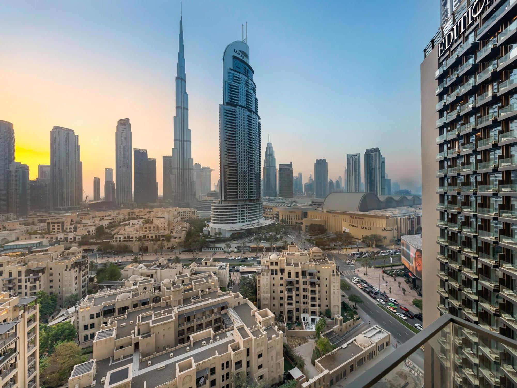 Luxurious Apartments In Burj Royale With Burj Khalifa Views Opposite Dubai Mall