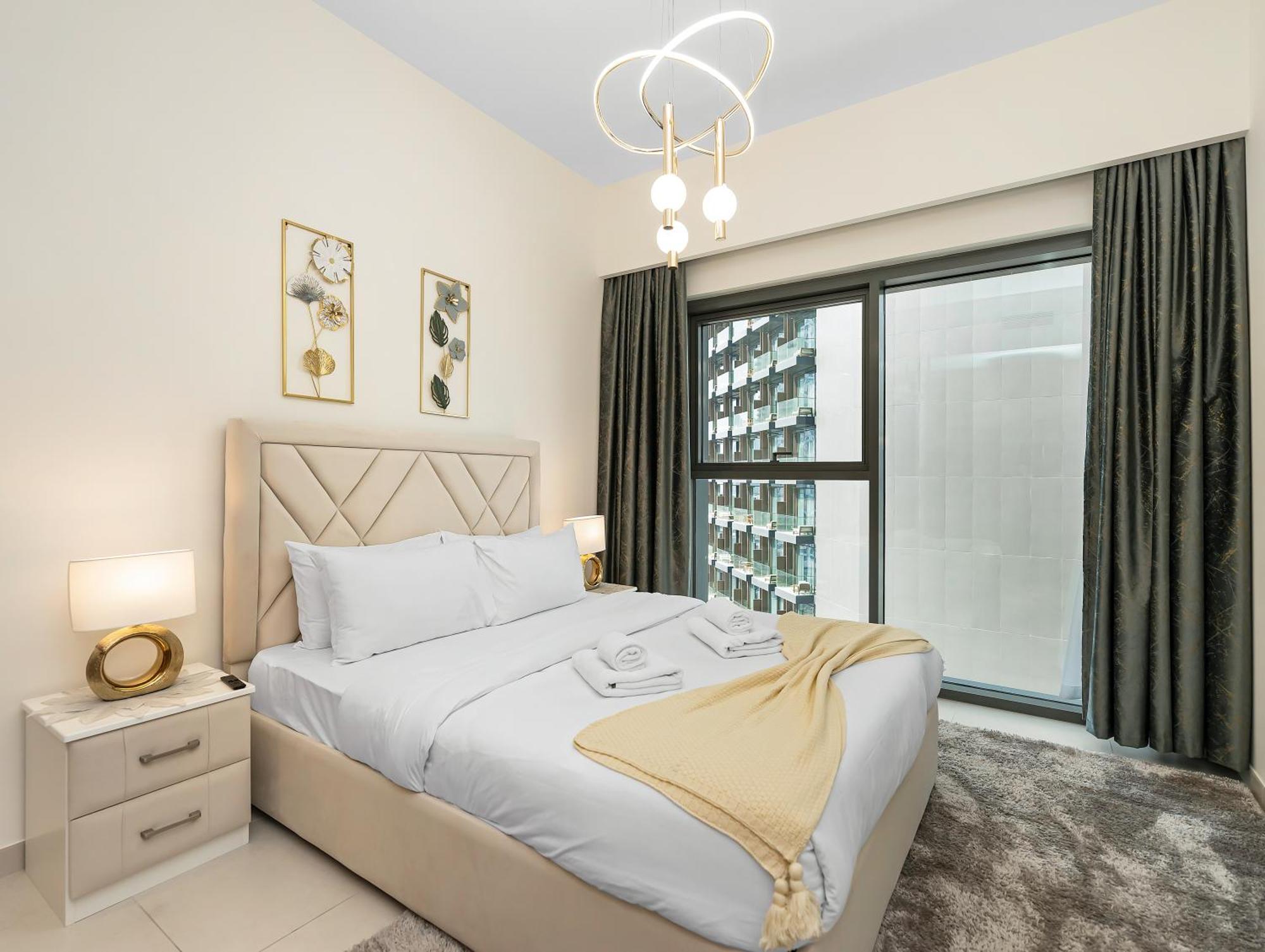 Luxurious Apartments In Burj Royale With Burj Khalifa Views Opposite Dubai Mall