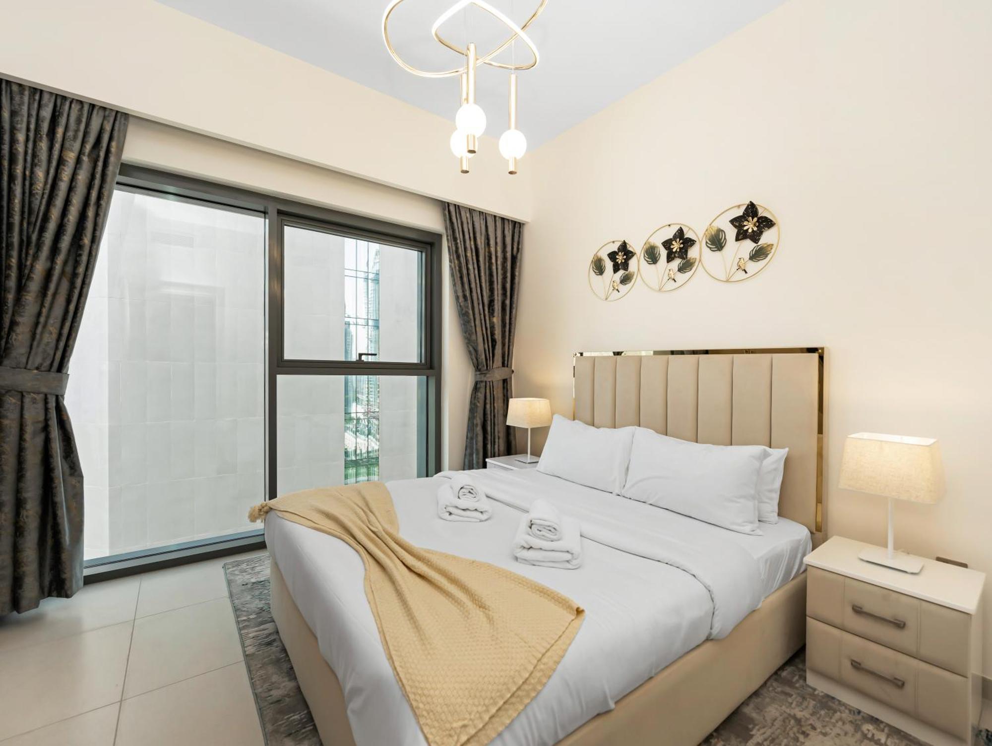 Luxurious Apartments In Burj Royale With Burj Khalifa Views Opposite Dubai Mall Dubai