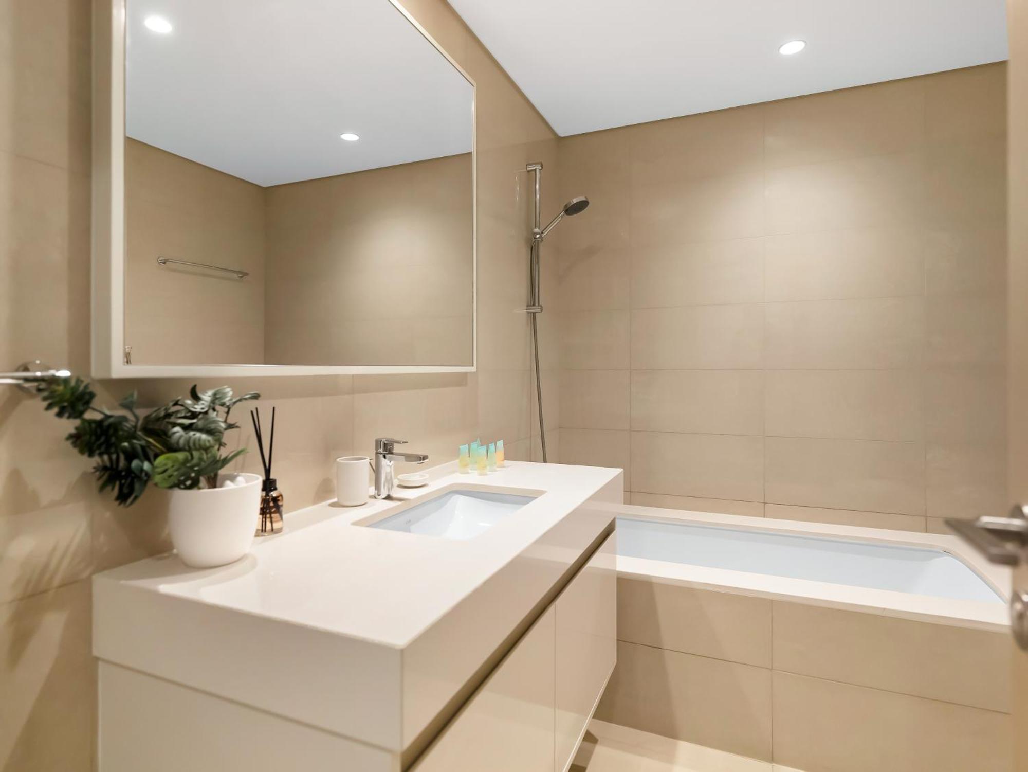 Apartment Luxurious Apartments In Burj Royale With Burj Khalifa Views Opposite Dubai Mall