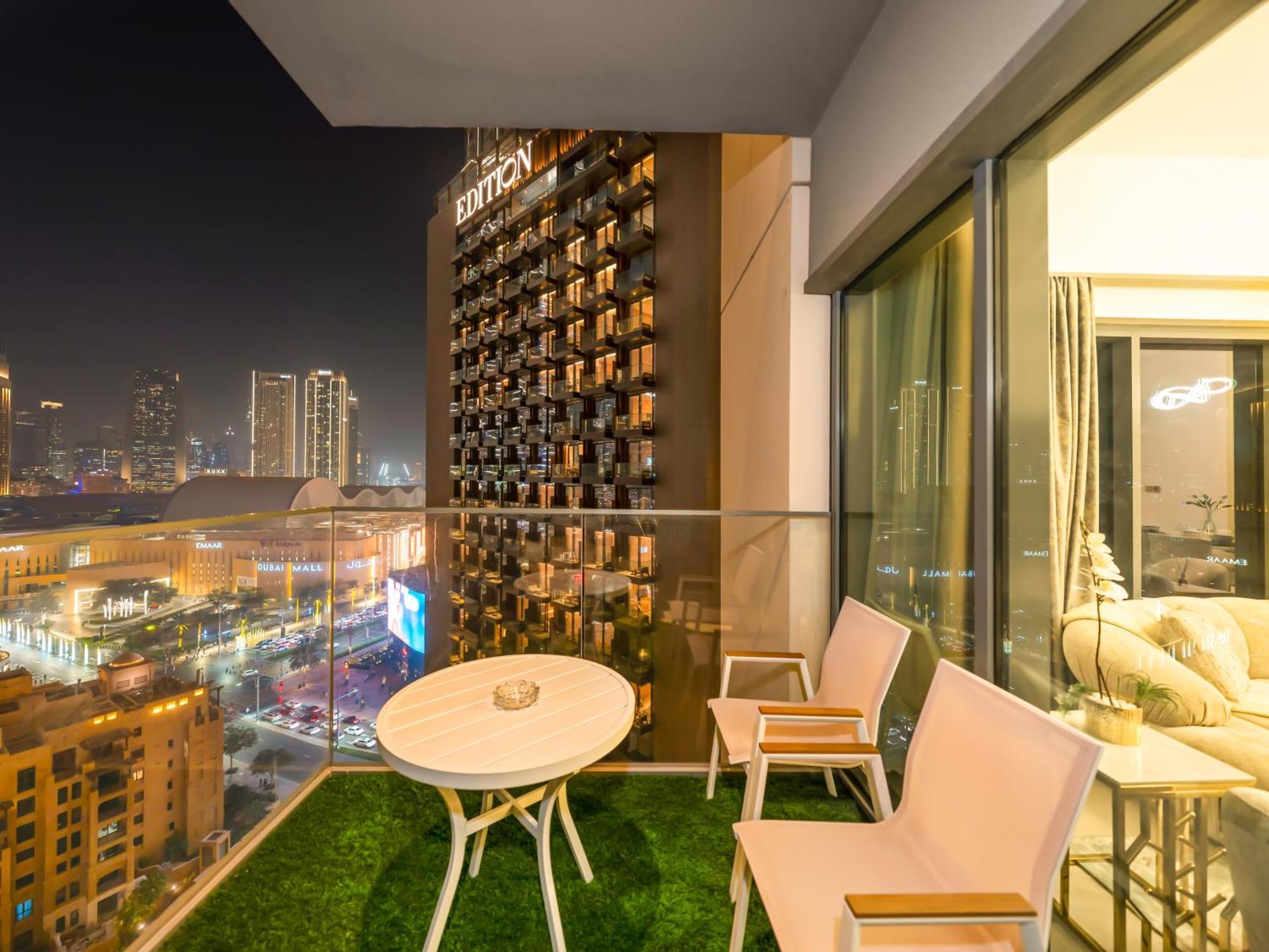 Luxurious Apartments In Burj Royale With Burj Khalifa Views Opposite Dubai Mall * Dubai