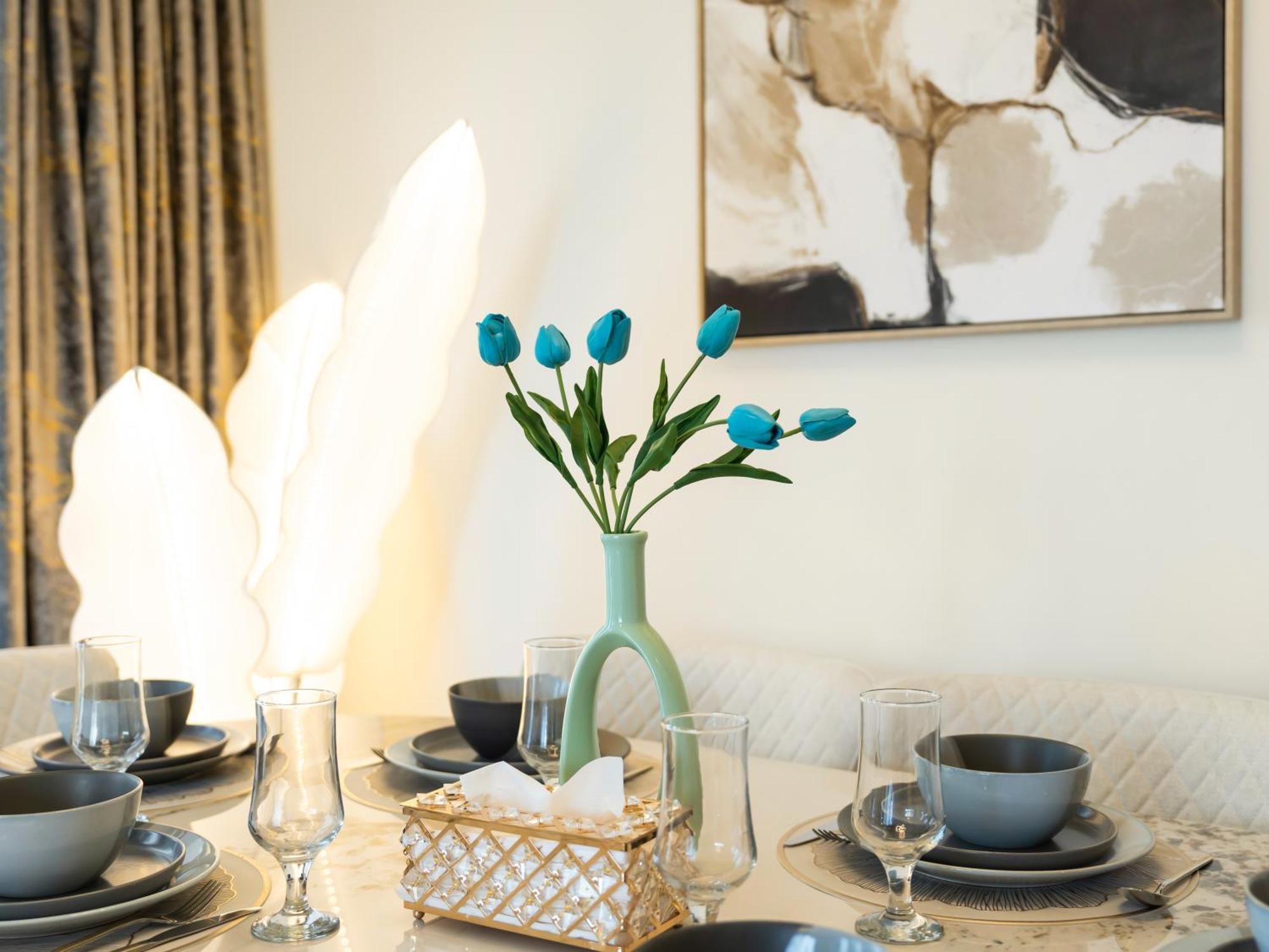 Luxurious Apartments In Burj Royale With Burj Khalifa Views Opposite Dubai Mall Apartment