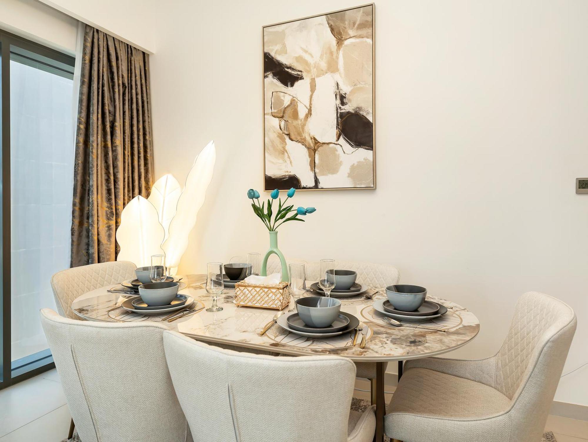 Luxurious Apartments In Burj Royale With Burj Khalifa Views Opposite Dubai Mall Apartment