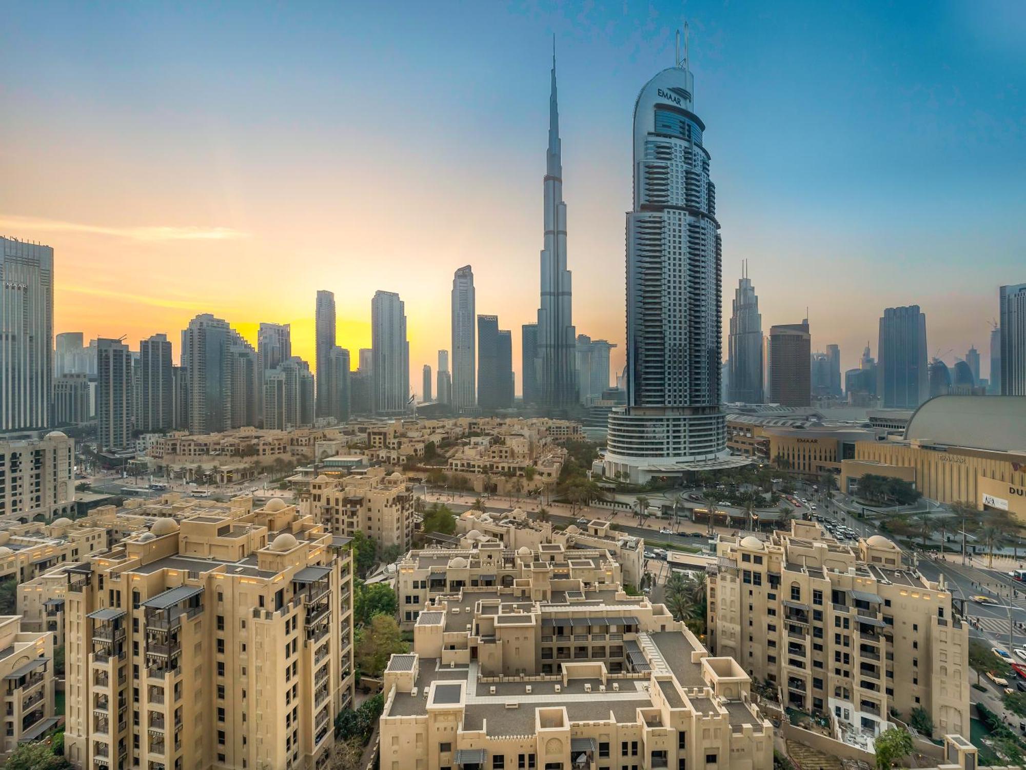 Apartment Luxurious Apartments In Burj Royale With Burj Khalifa Views Opposite Dubai Mall *