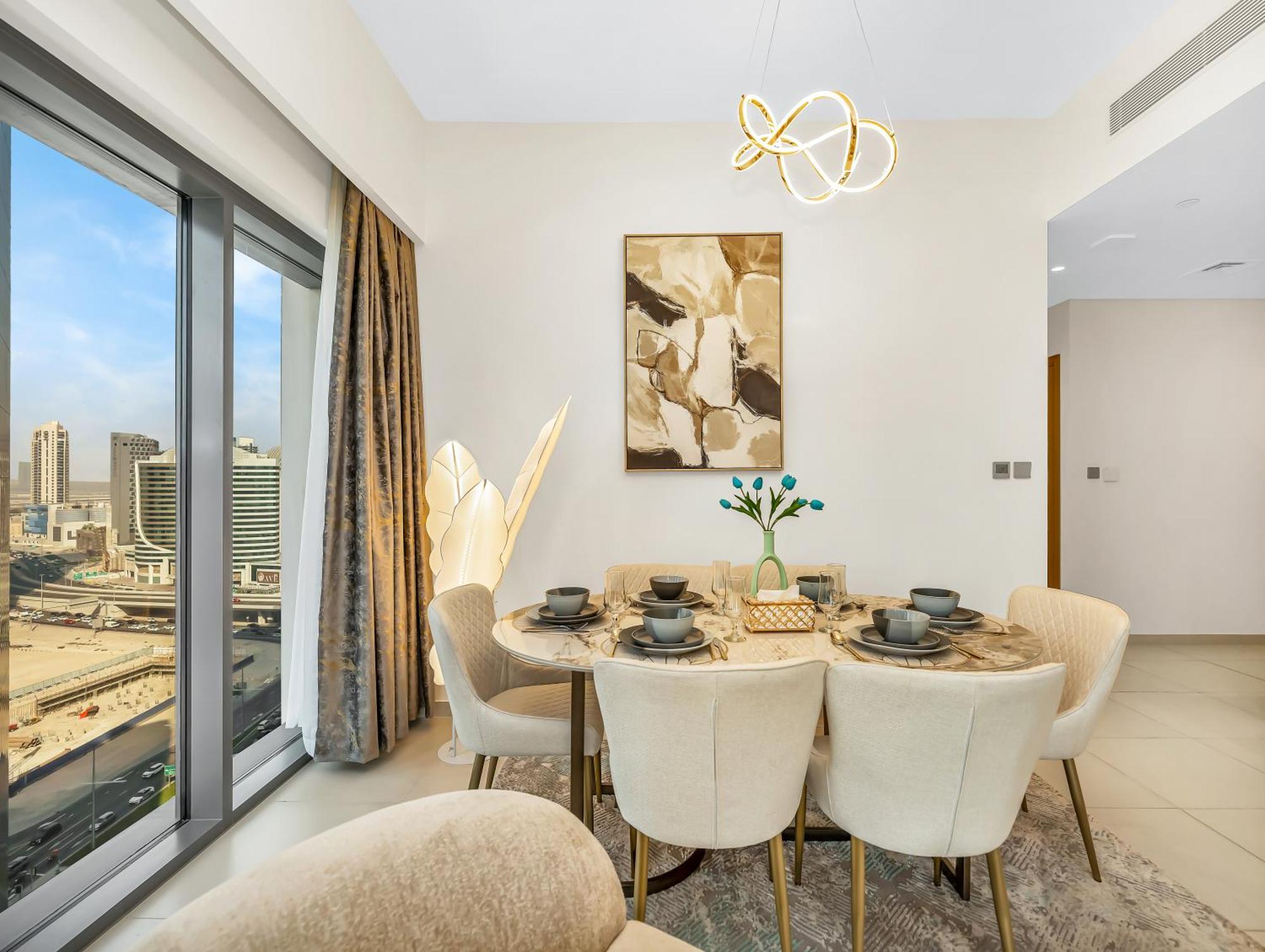 Luxurious Apartments In Burj Royale With Burj Khalifa Views Opposite Dubai Mall Dubai