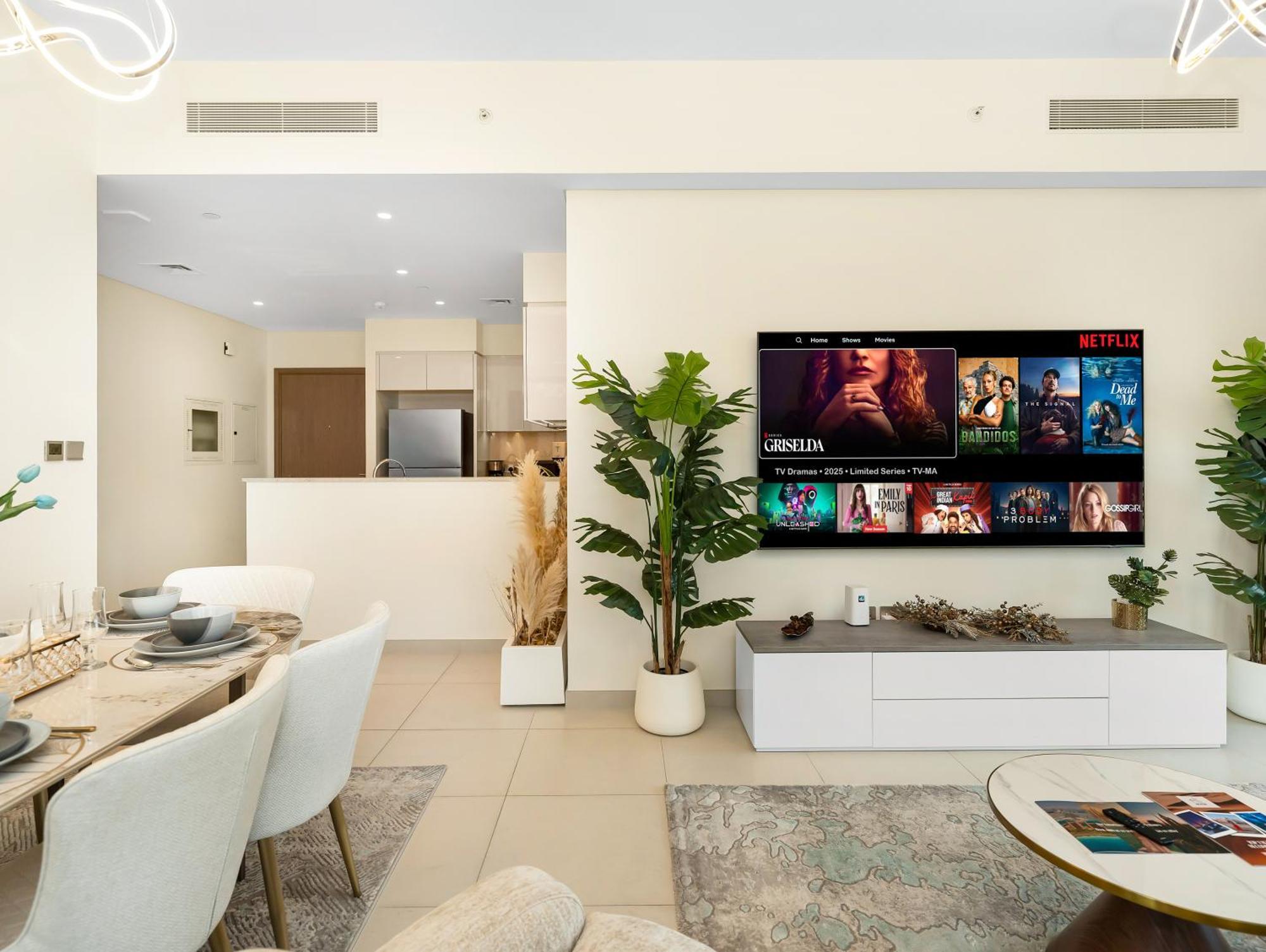 Luxurious Apartments In Burj Royale With Burj Khalifa Views Opposite Dubai Mall Apartment