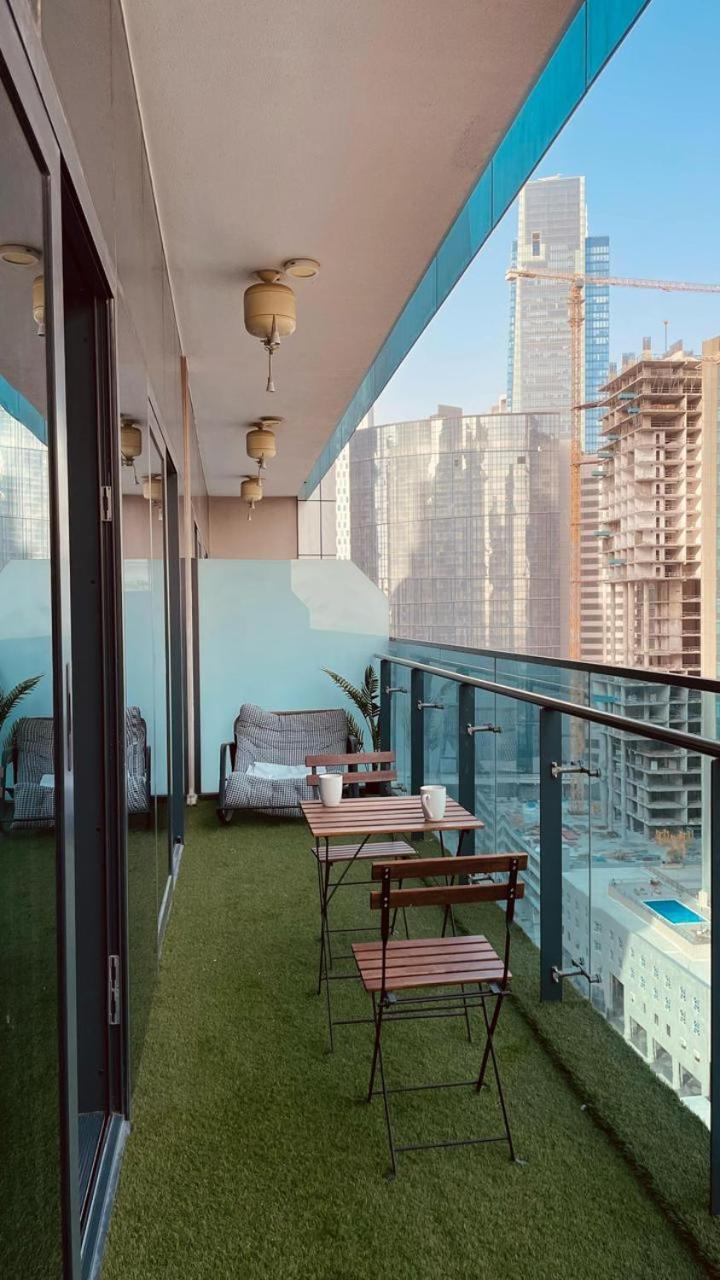 Chic 1 Bhk In Downtown Daire *