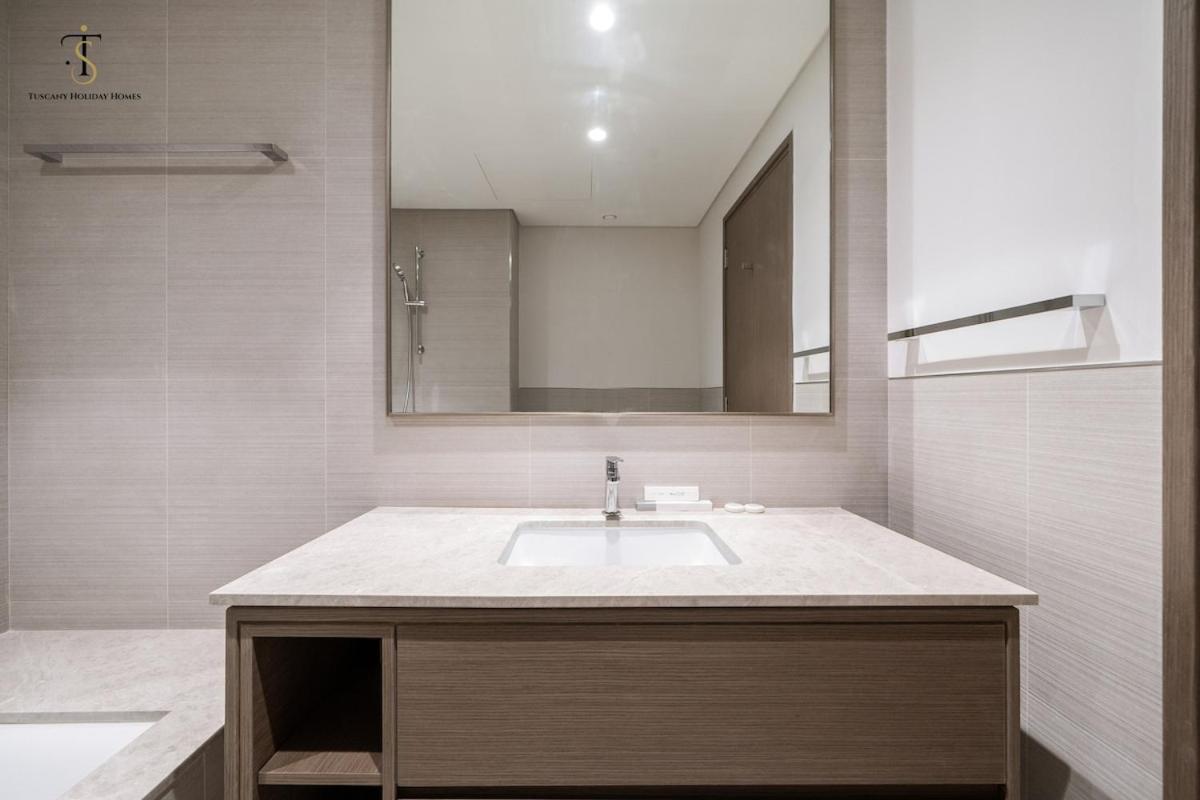 Secluded Fountain View 2br Grande - Downtown