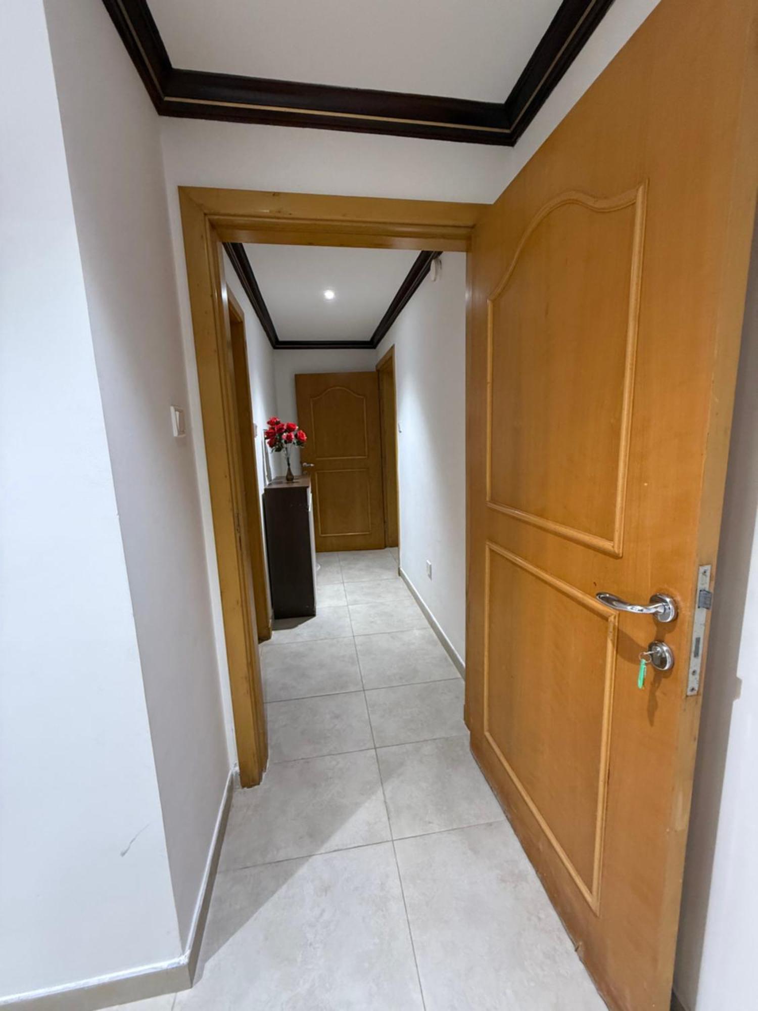 2016 Queen In With Private And Attached Bathroom Close To Union Metro Station With Paid Parking *