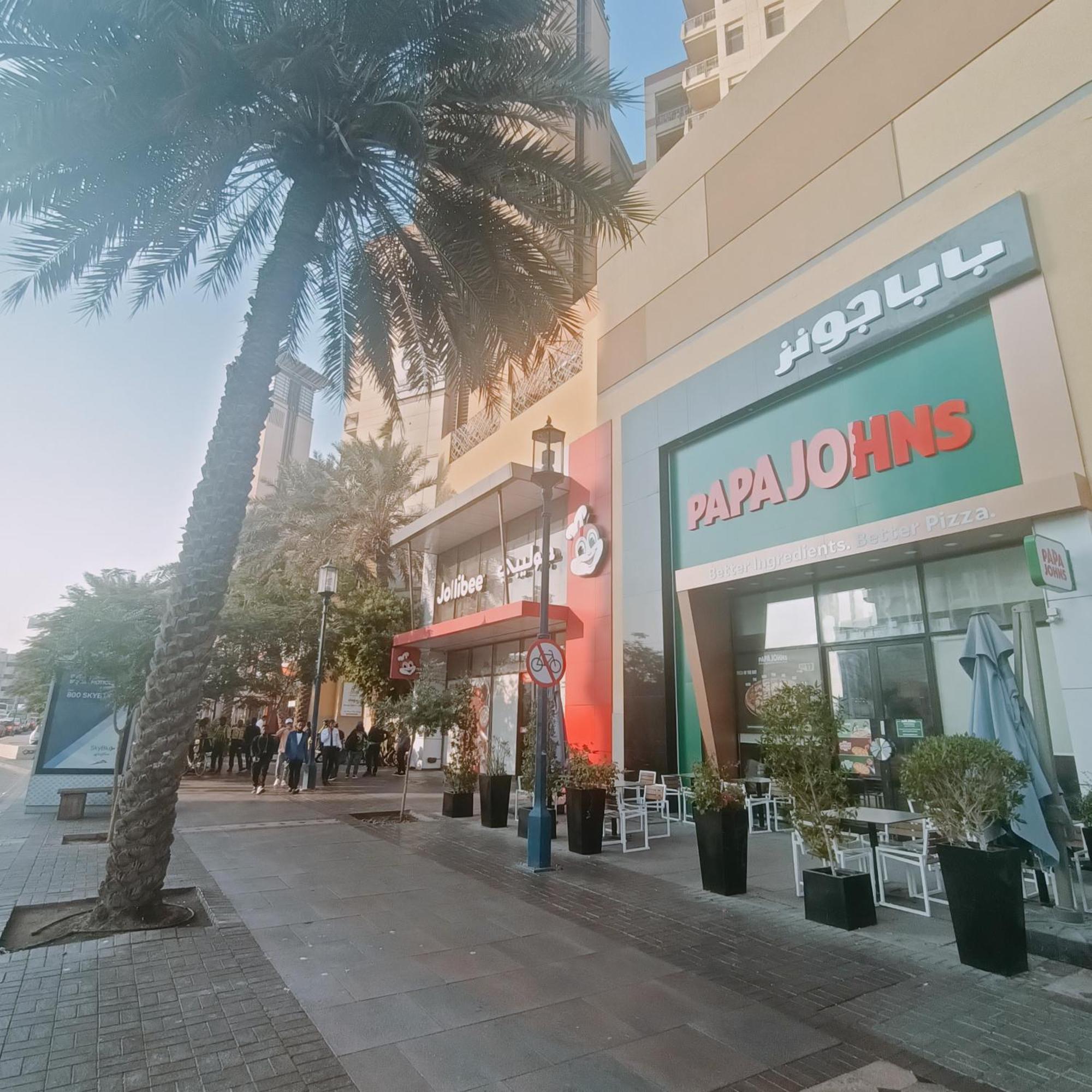2016 Queen In With Private And Attached Bathroom Close To Union Metro Station With Paid Parking * Dubai