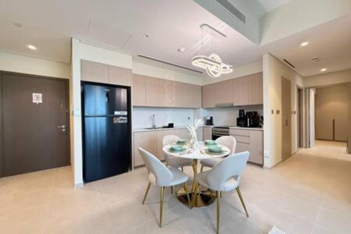 Likehome - 2 Bhk With Burj Khalifa View In Downtown Dubai