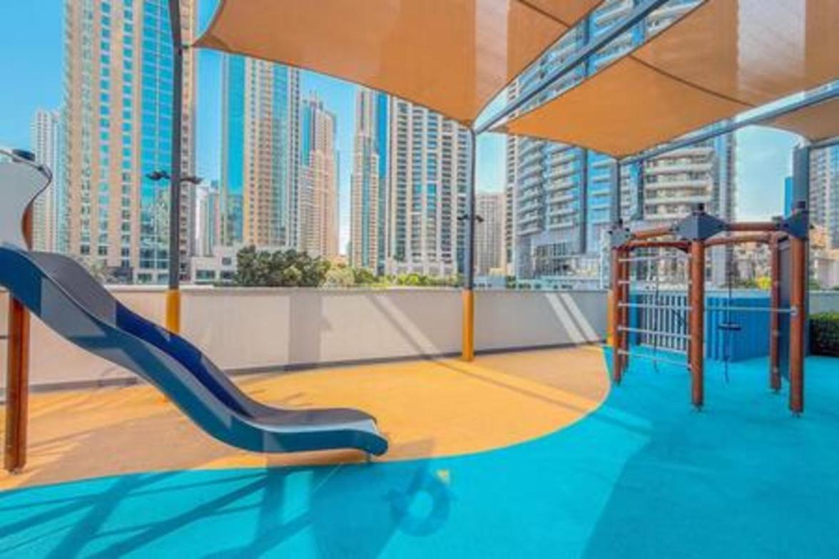 Likehome - 2 Bhk With Burj Khalifa View In Downtown Apartment