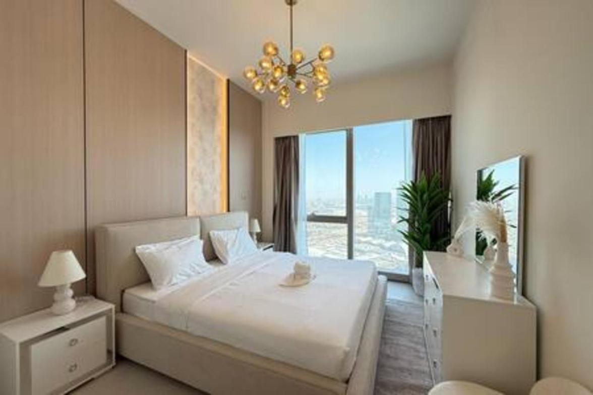Likehome - 2 Bhk With Burj Khalifa View In Downtown Apartment Dubai