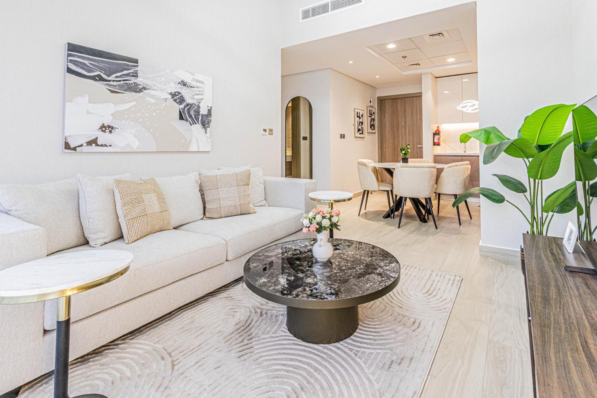 Luxurious 1br Living In Azizi Riviera 39 * Dubai