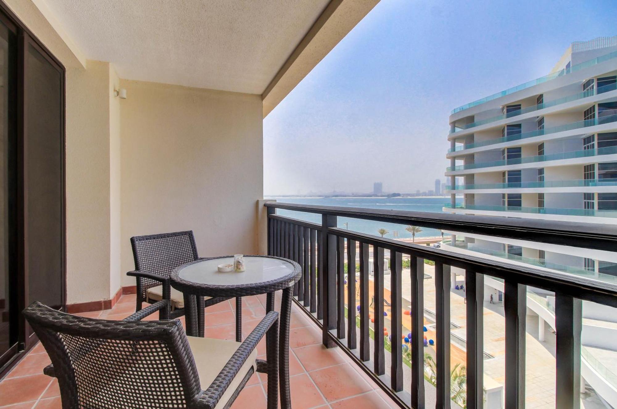 Luxe Getaways Royal Amwaj Palm Jumeirah * Dubai