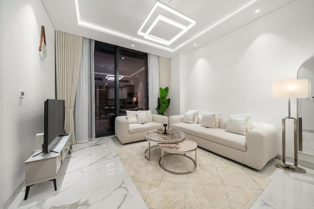 First Class 1br Modern Haven In Hills Apartment Dubai