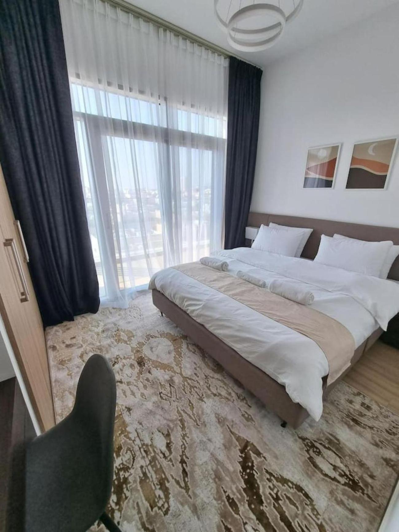 151 Jumeirah Gardens * Dubai