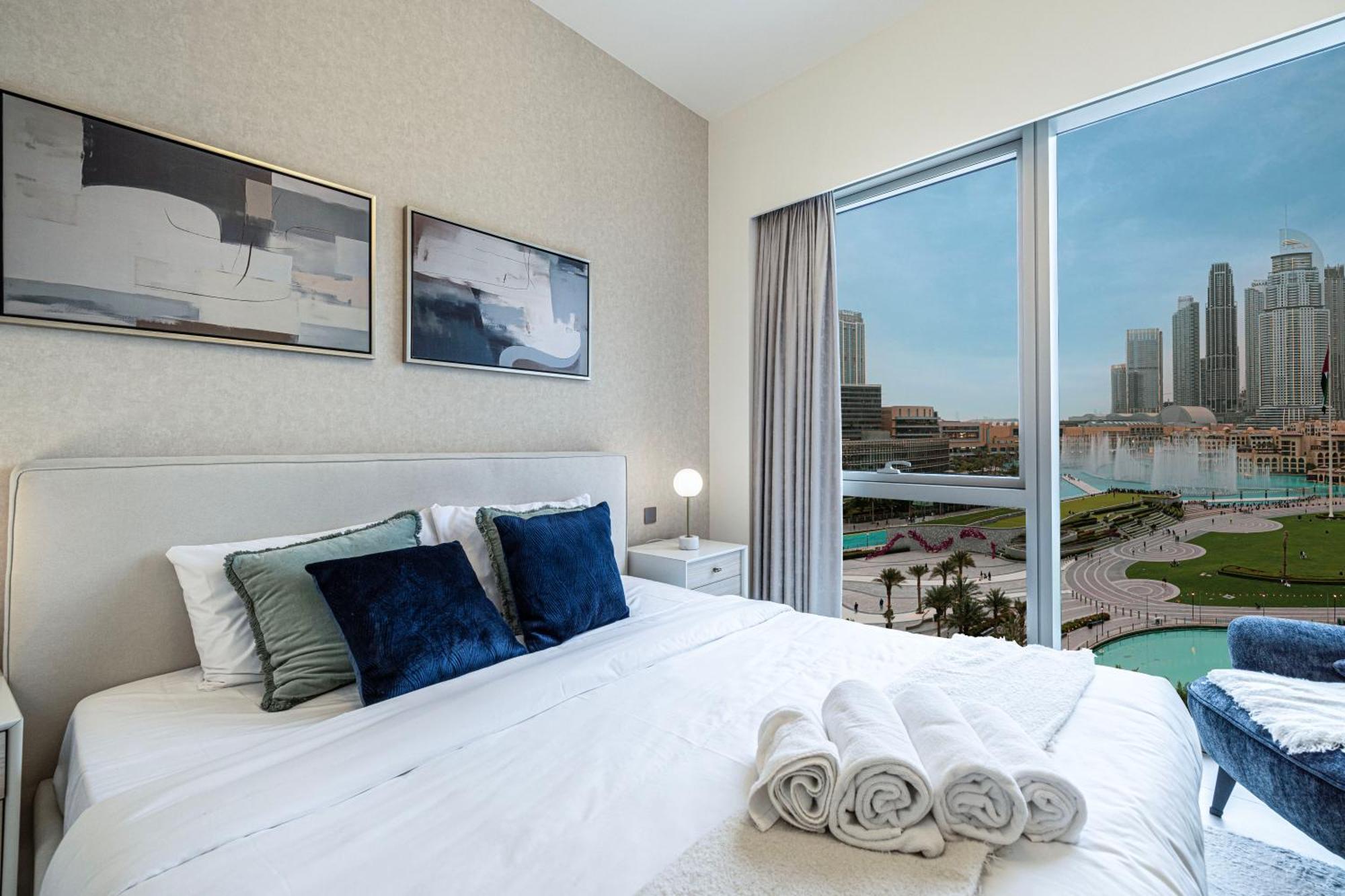 Luxury Burj And Fountain View 5 Min To Mall Apartment *