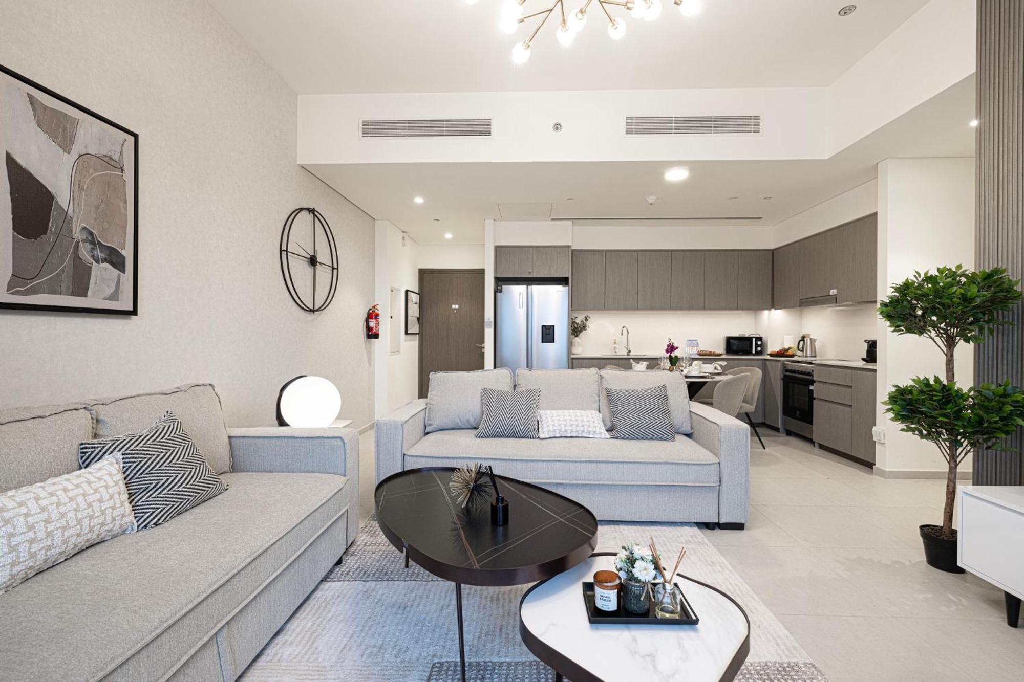 Luxury Burj And Fountain View 5 Min To Mall Apartment *