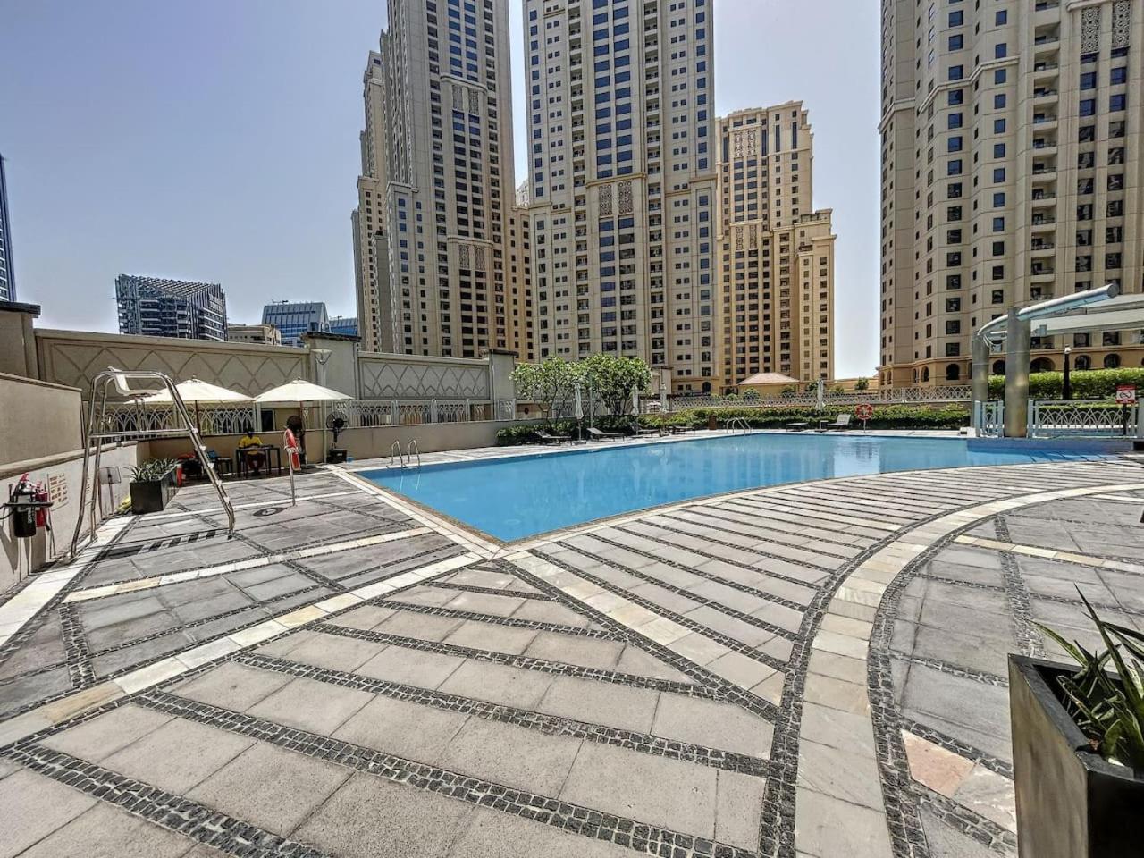 Shemara Tower - Elegant Two Bed With Marina View