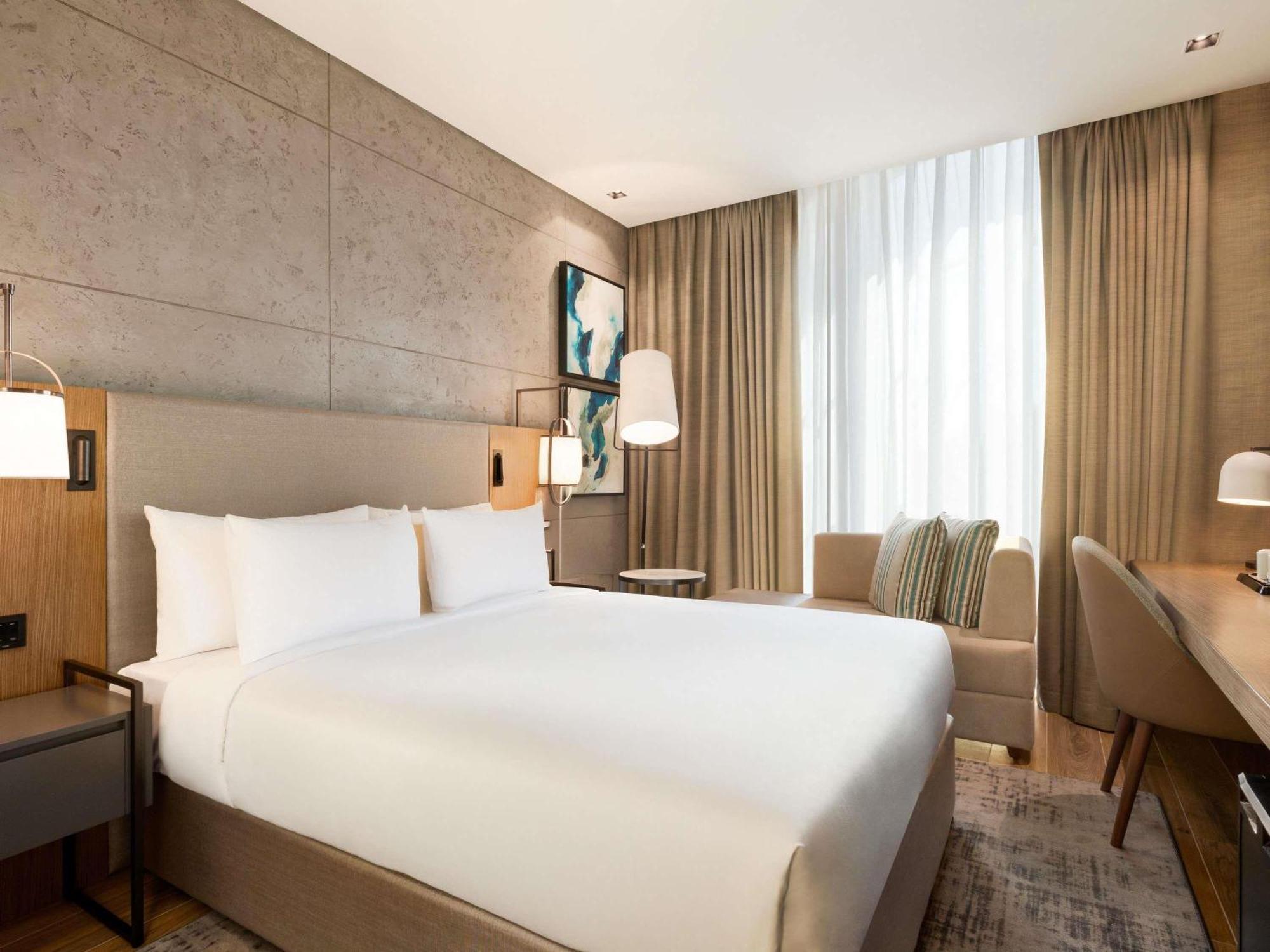 Mercure Gold District
