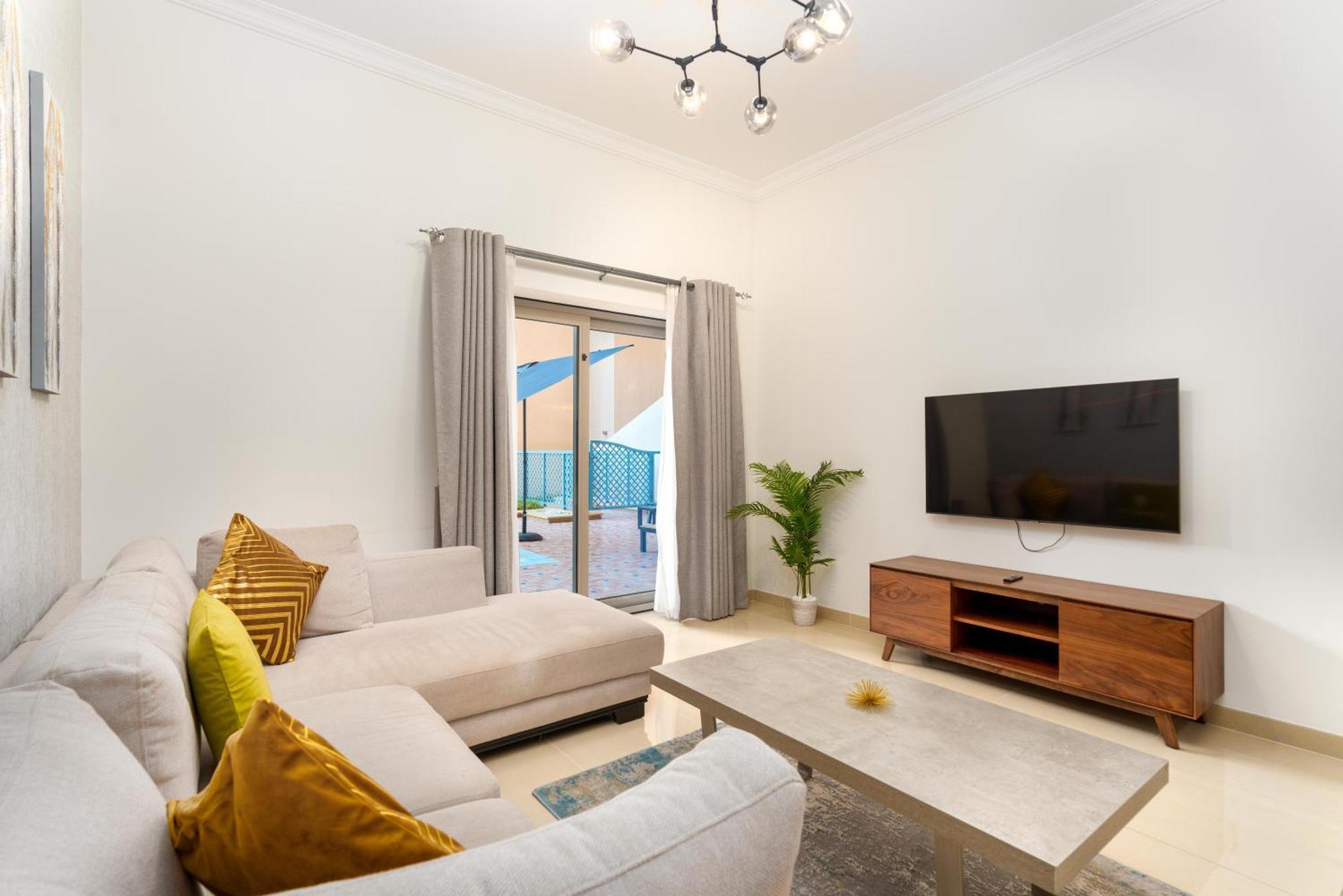 Apartment Amazing Beachfront Apartments Near Atlantis Waterpark By Simply Comfort Sarai Palm Jumeirah Dubai