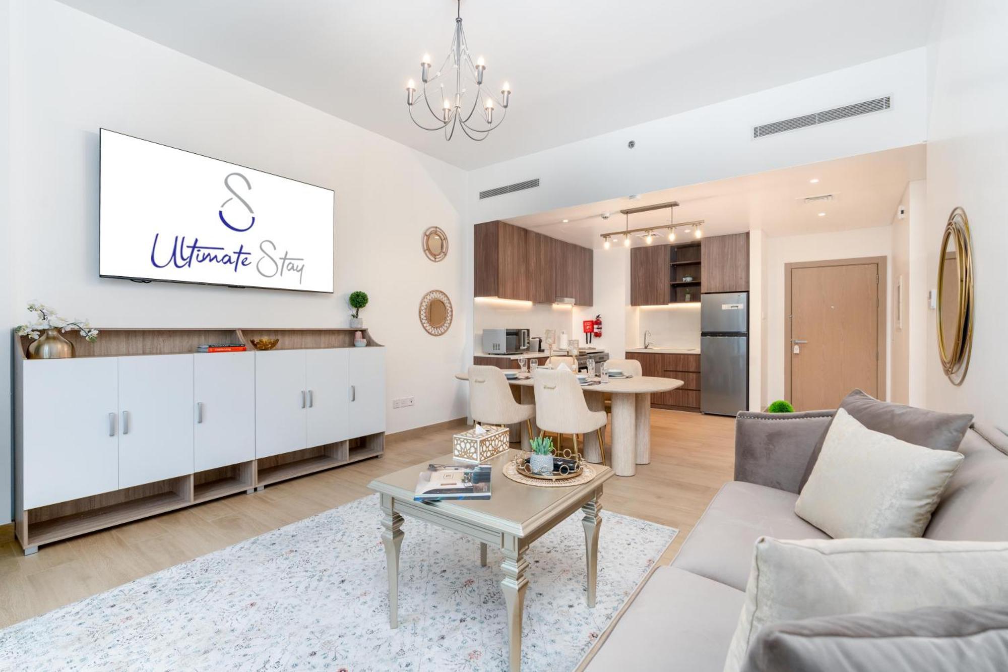 Stylish 1br In La With Balcony And Partial Marina Views * Dubai