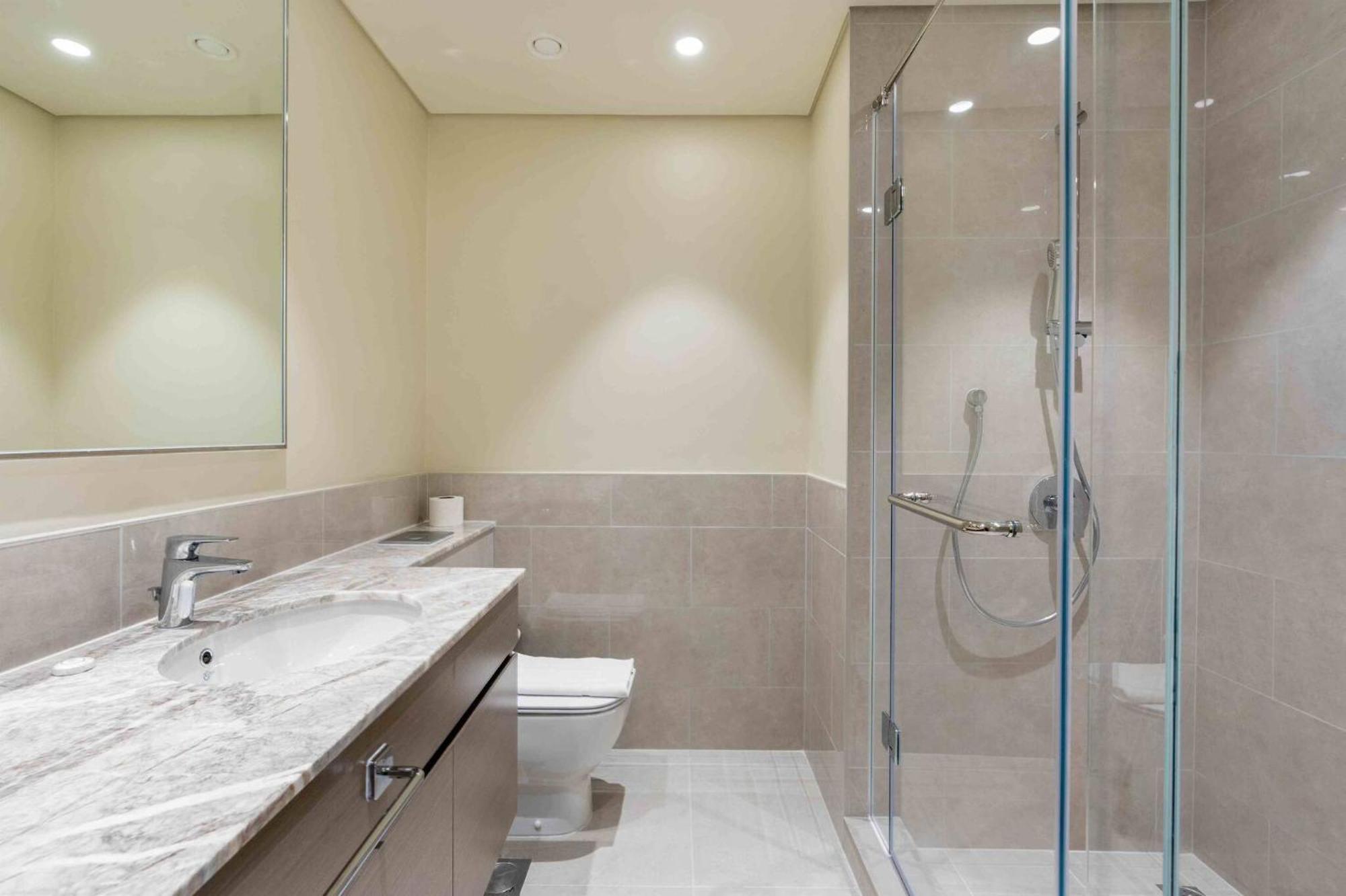 Elegant Escapes - 3b In Heart Of Downtown,