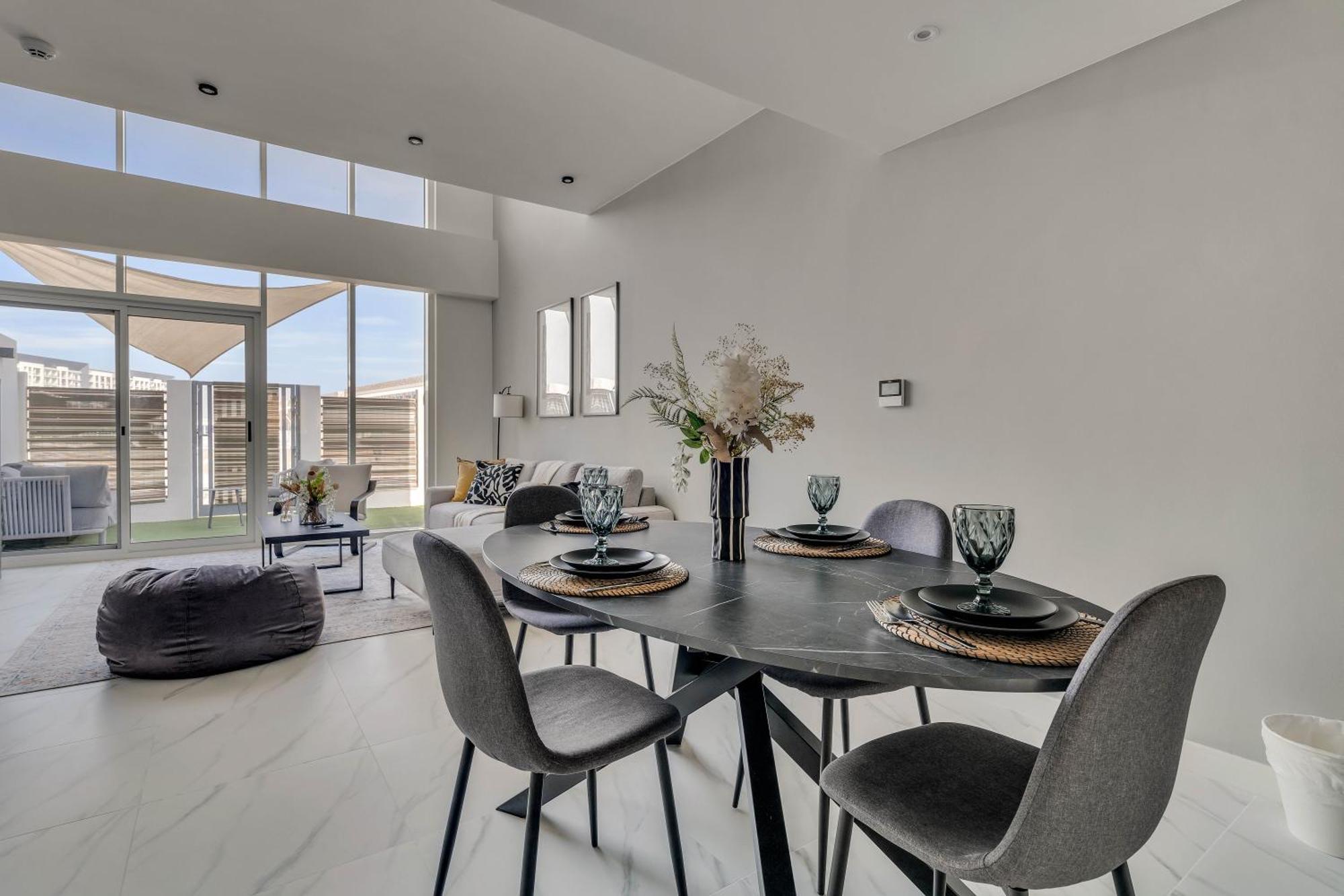 New! Amazing 2br Loft Townhouse In Dubailand * Dubai