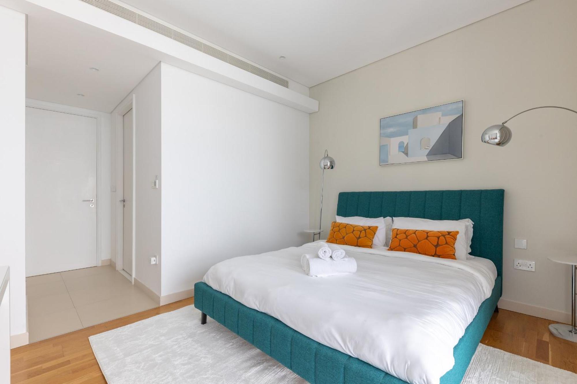 Welcome - Bluewaters Brand New 2-bedroom *