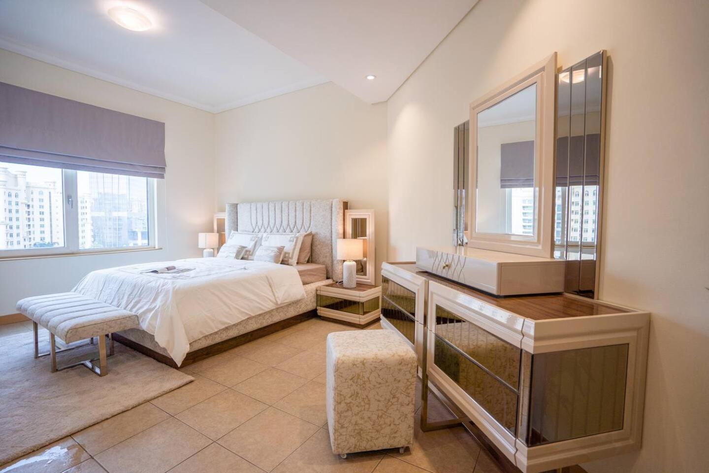 The Palm Luxury 4-Br Beach Club Access Dubai *