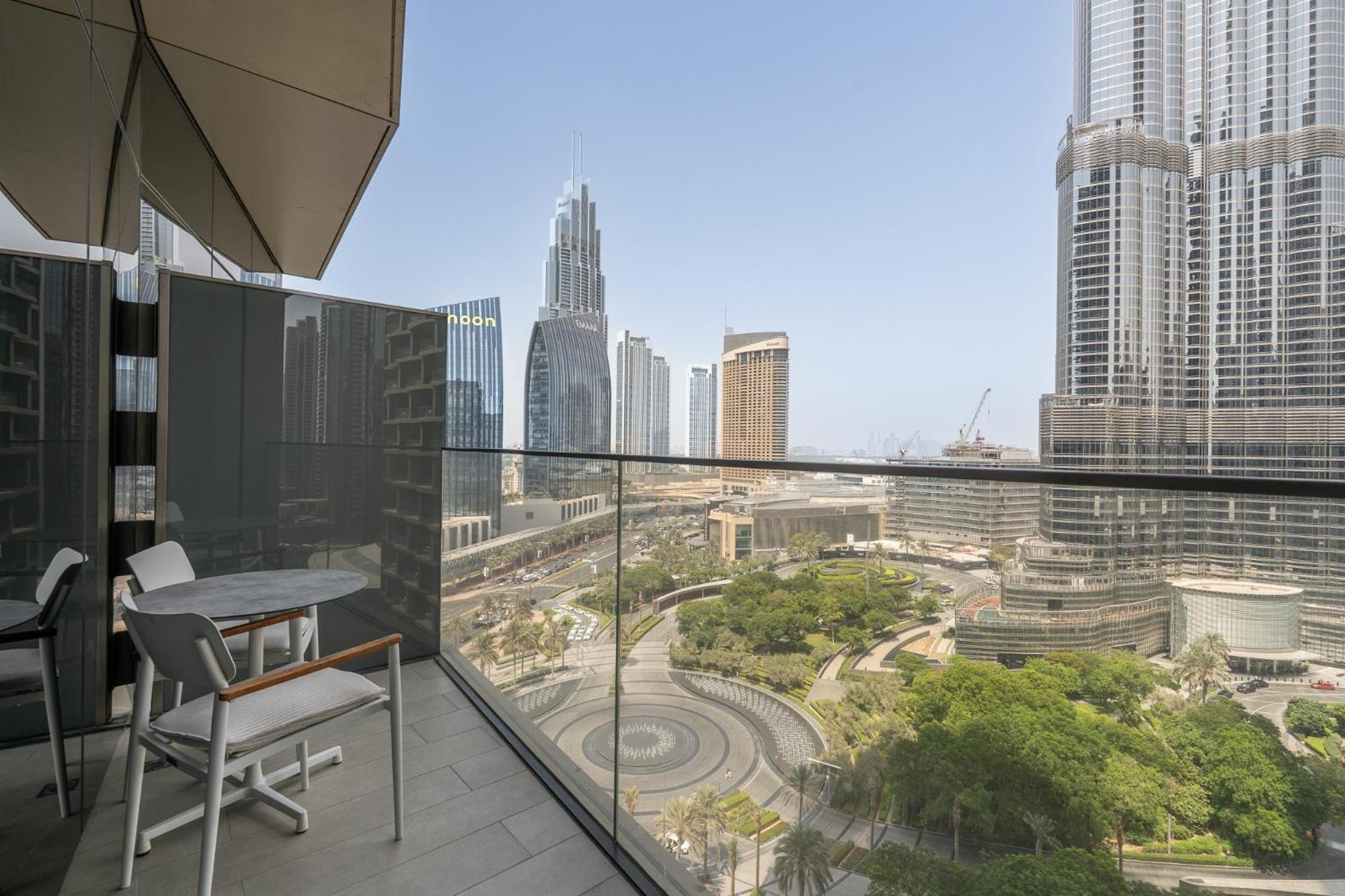 Address Residences Opera - Burj Khalifa Views 1, 2, & 3-bedroom 1 Minute Walk To Burj Khalifa, Mall, Fountain By Heaven Crest Apartment