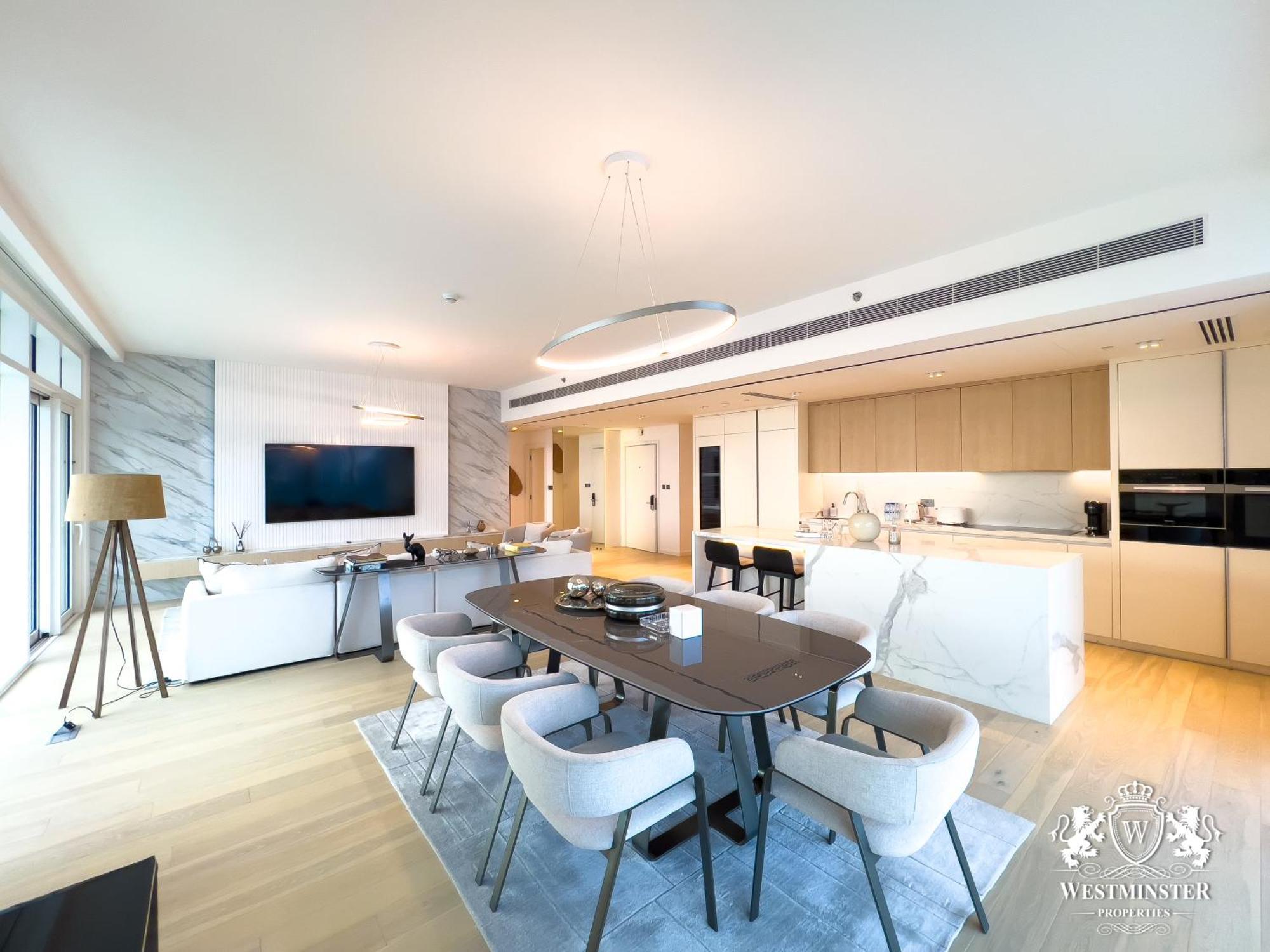 Westminster Front Apartment