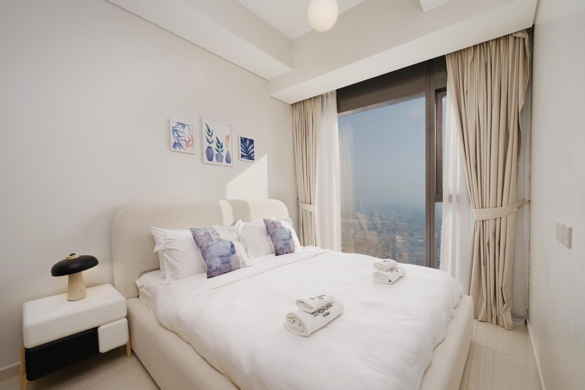 Skyline Elegance - 2br High Floor - 5min Mall Daire