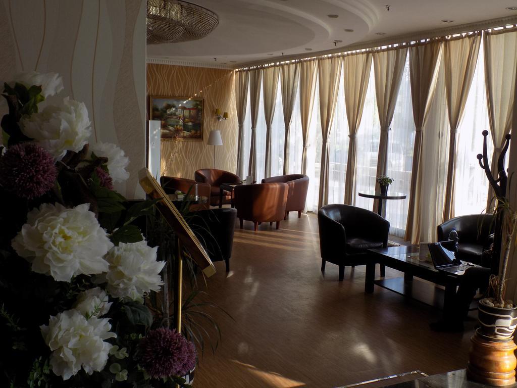 Dream Palace Hotel 3*