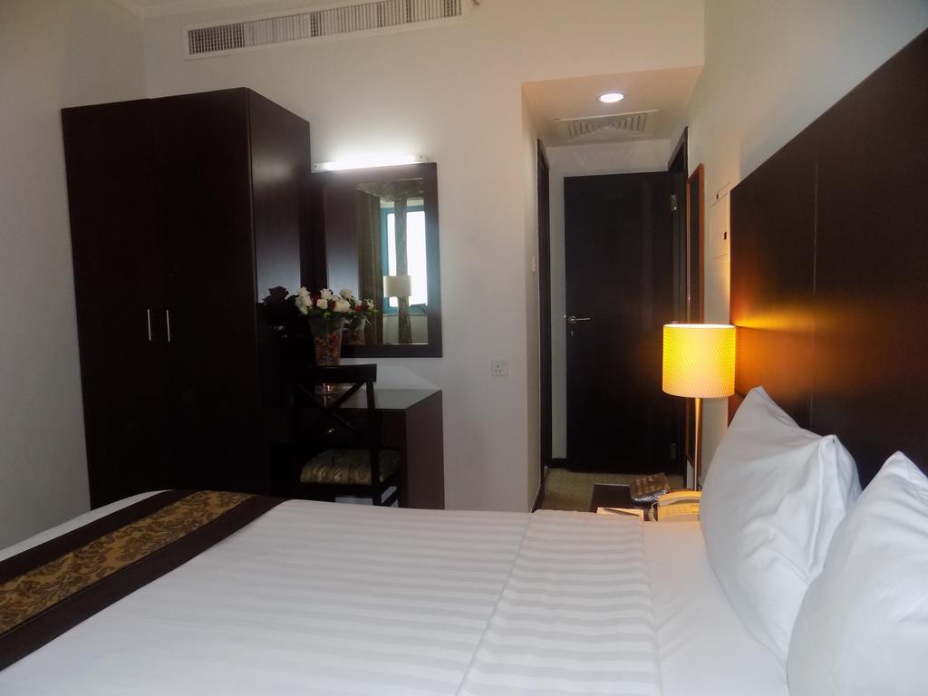 Dream Palace Hotel