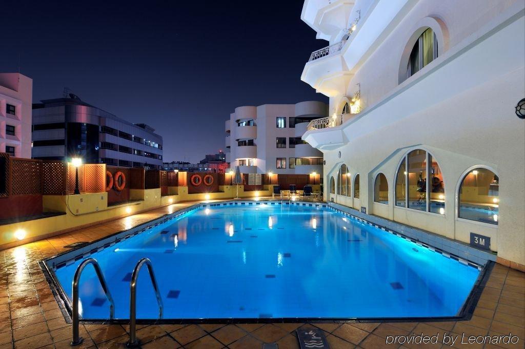 Ramada 4*