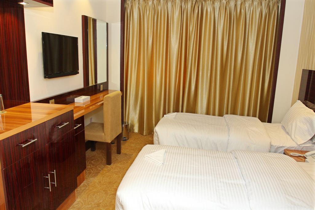 Fal Hotel L.L.C