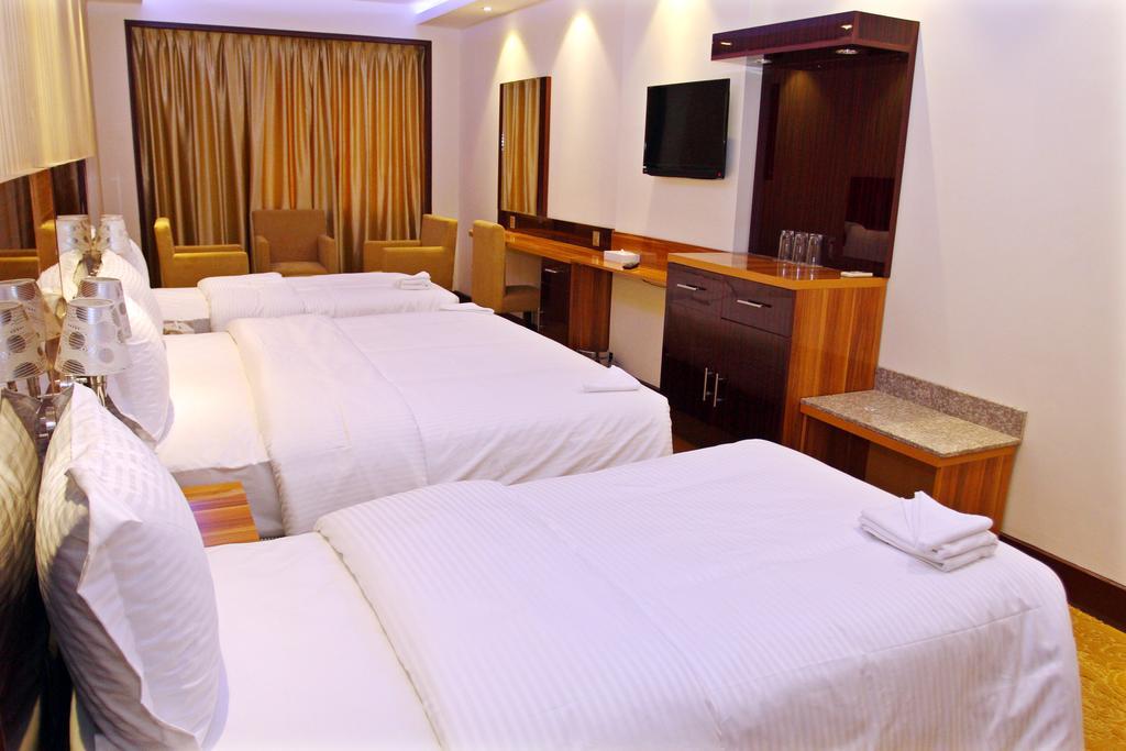 Fal Hotel L.L.C *