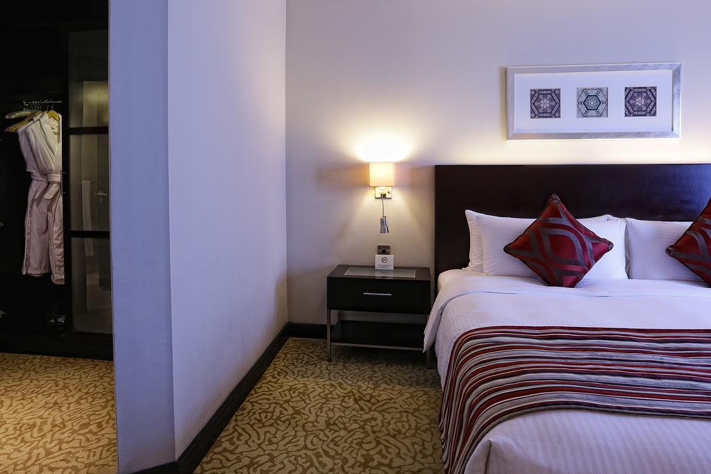 Ramada Plaza By Wyndham Deira Dubai